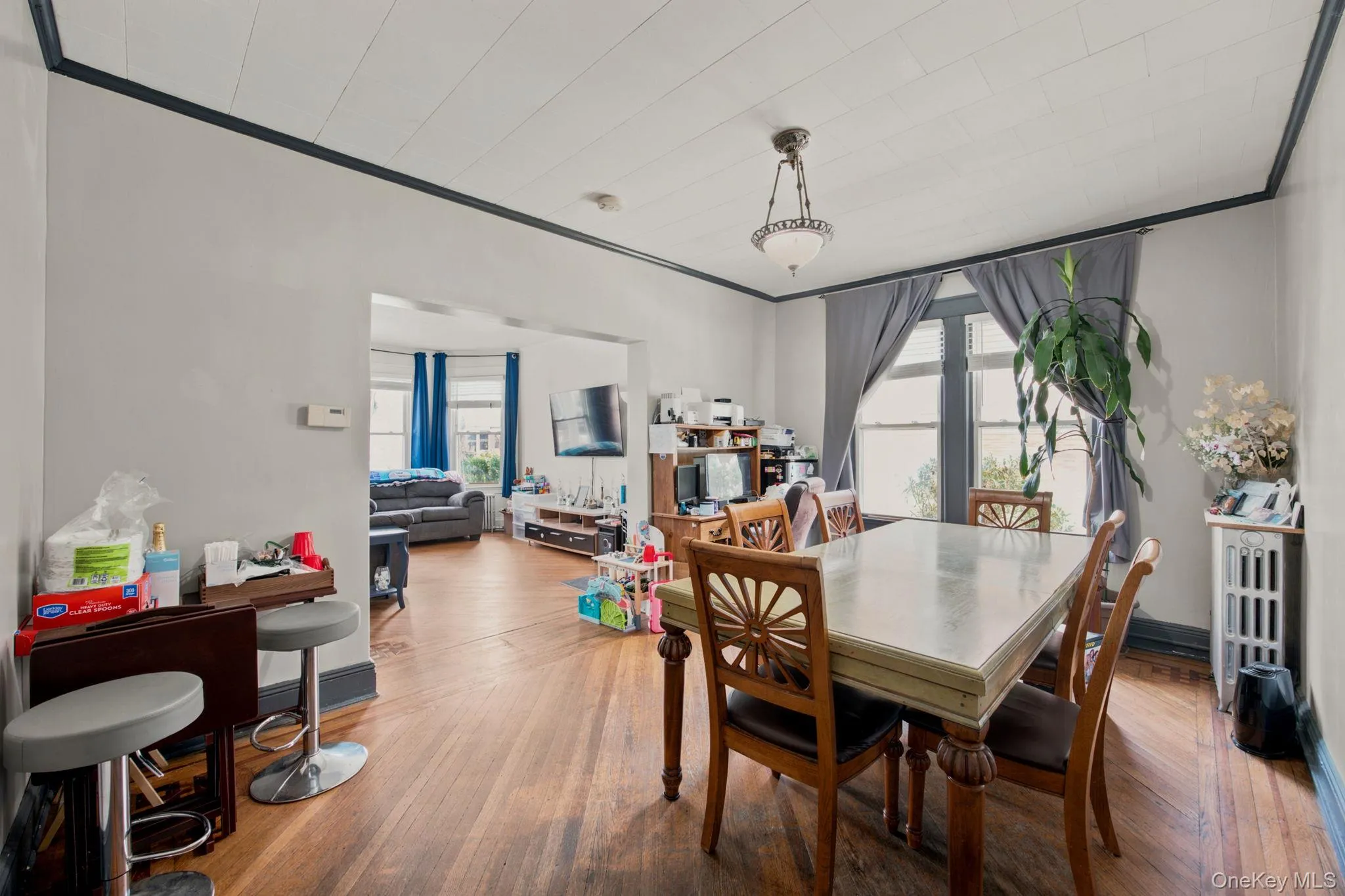 93-27 92nd Avenue, New York, NY, 4 Bedrooms Bedrooms, 7 Rooms Rooms,1 BathroomBathrooms,Residential,For Rent,92nd,0,1048019 93-27 92nd Avenue, New York, NY, 4 Bedrooms Bedrooms, 7 Rooms Rooms,1 BathroomBathrooms,Residential,For Rent,92nd,0,1048019