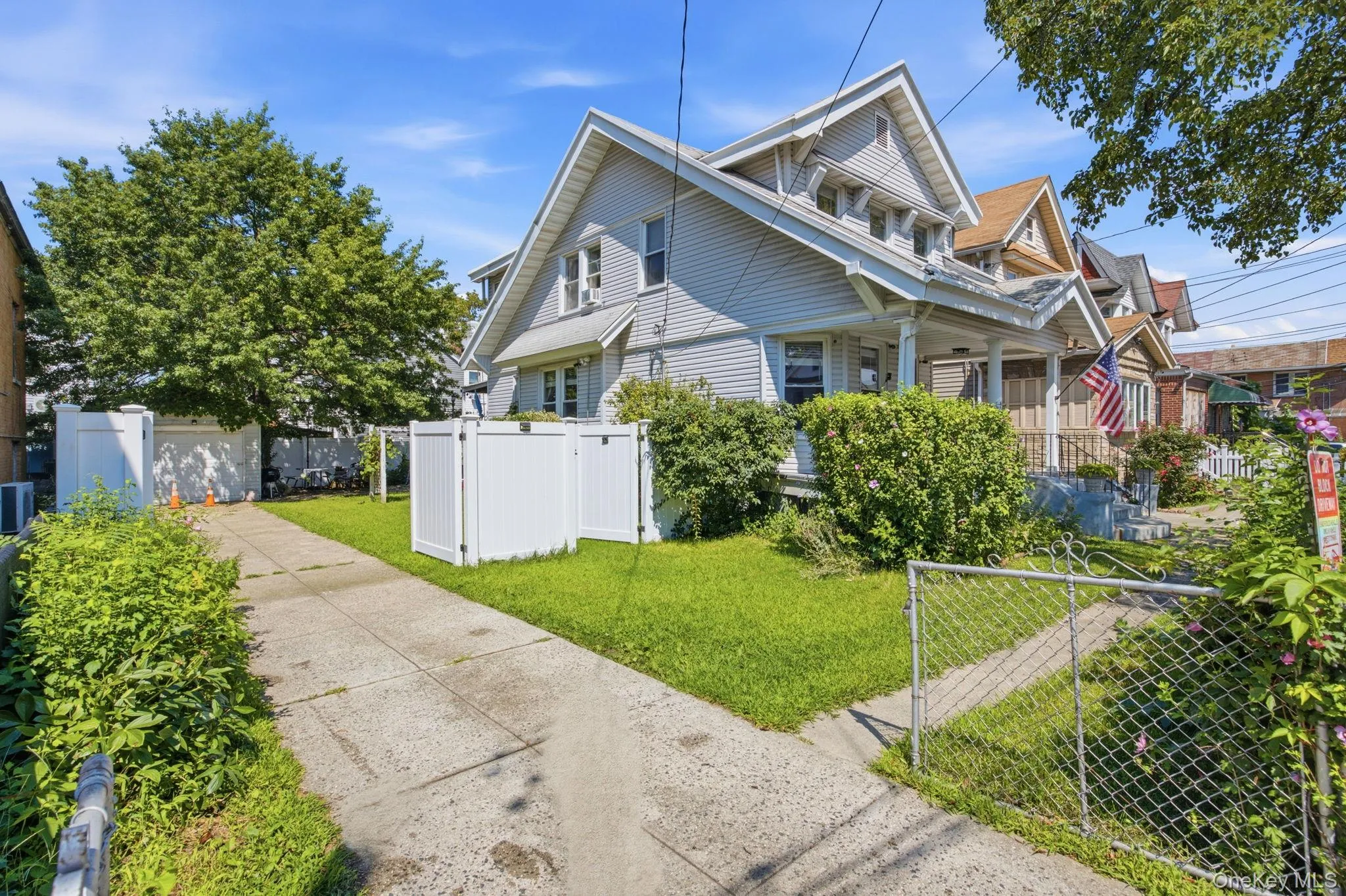 93-27 92nd Avenue, New York, NY, 4 Bedrooms Bedrooms, 7 Rooms Rooms,1 BathroomBathrooms,Residential,For Rent,92nd,0,1048019 93-27 92nd Avenue, New York, NY, 4 Bedrooms Bedrooms, 7 Rooms Rooms,1 BathroomBathrooms,Residential,For Rent,92nd,0,1048019