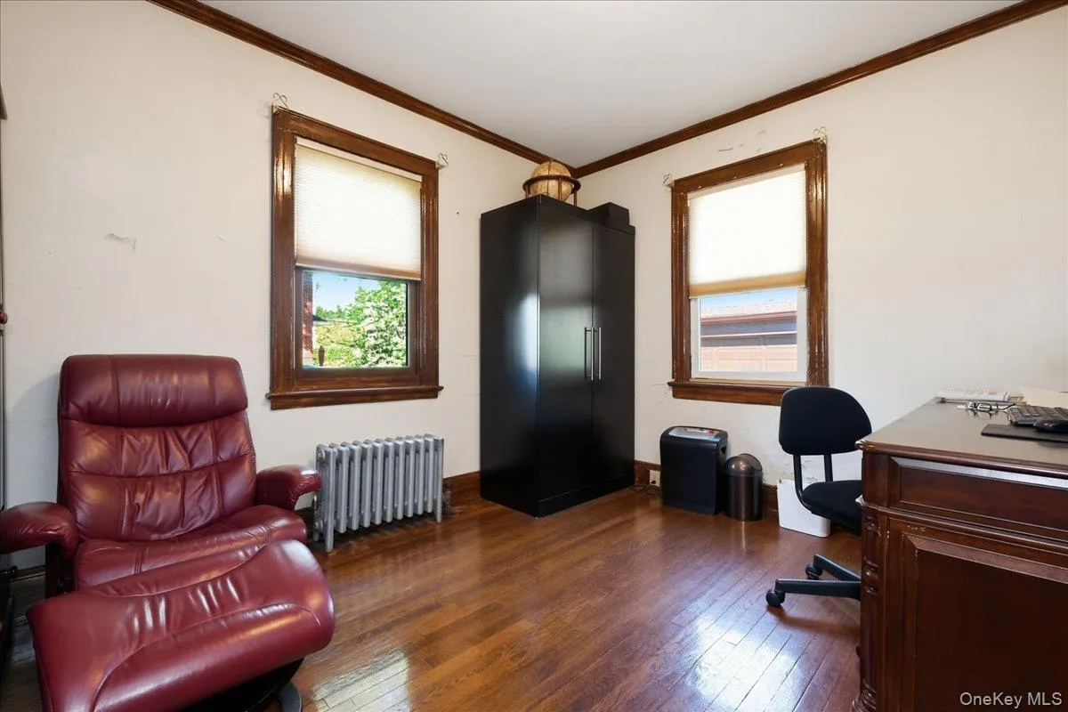 201 Glenmore Street, North Hempstead, NY, 3 Bedrooms Bedrooms, 7 Rooms Rooms,1 BathroomBathrooms,Residential Lease,For Rent,Glenmore,0,1048020 201 Glenmore Street, North Hempstead, NY, 3 Bedrooms Bedrooms, 7 Rooms Rooms,1 BathroomBathrooms,Residential Lease,For Rent,Glenmore,0,1048020