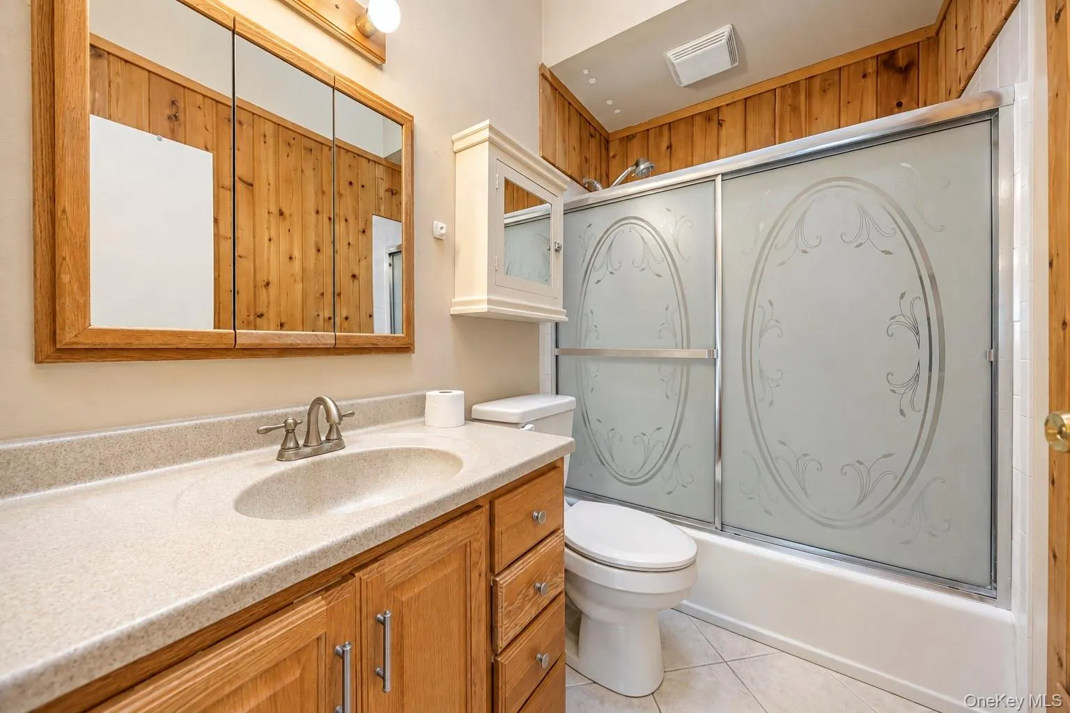 204 Springmeadow Drive, Islip, NY, 3 Bedrooms Bedrooms, 6 Rooms Rooms,1 BathroomBathrooms,Residential,For Rent,Springmeadow,0,1048027 204 Springmeadow Drive, Islip, NY, 3 Bedrooms Bedrooms, 6 Rooms Rooms,1 BathroomBathrooms,Residential,For Rent,Springmeadow,0,1048027