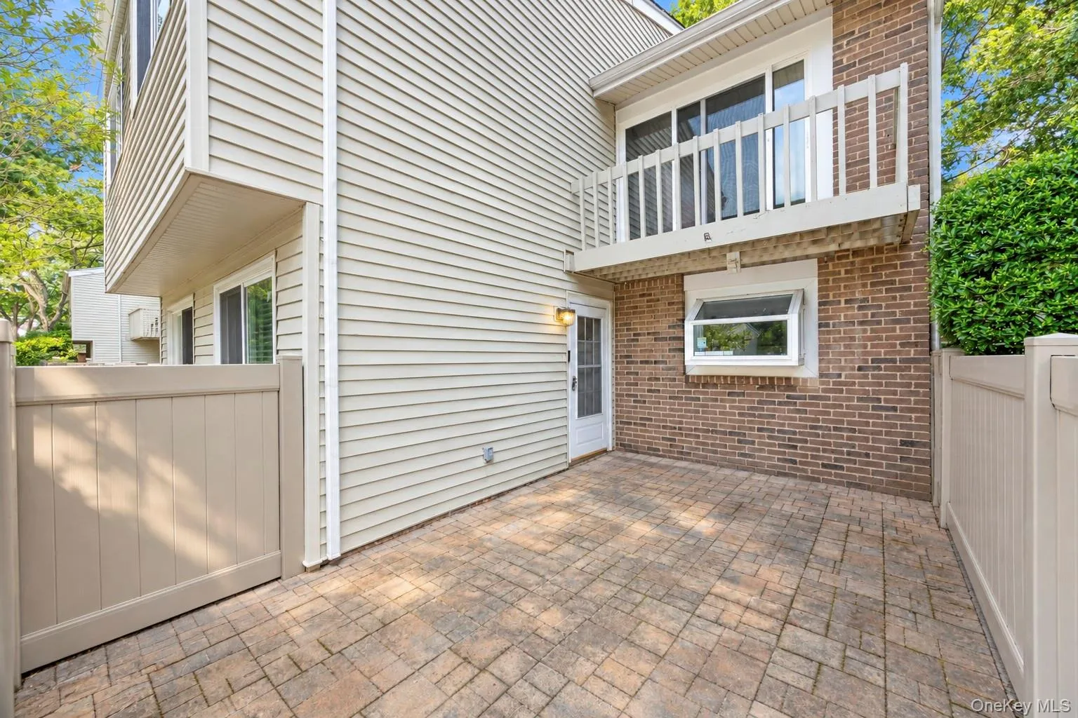 204 Springmeadow Drive, Islip, NY, 3 Bedrooms Bedrooms, 6 Rooms Rooms,1 BathroomBathrooms,Residential,For Rent,Springmeadow,0,1048027 204 Springmeadow Drive, Islip, NY, 3 Bedrooms Bedrooms, 6 Rooms Rooms,1 BathroomBathrooms,Residential,For Rent,Springmeadow,0,1048027