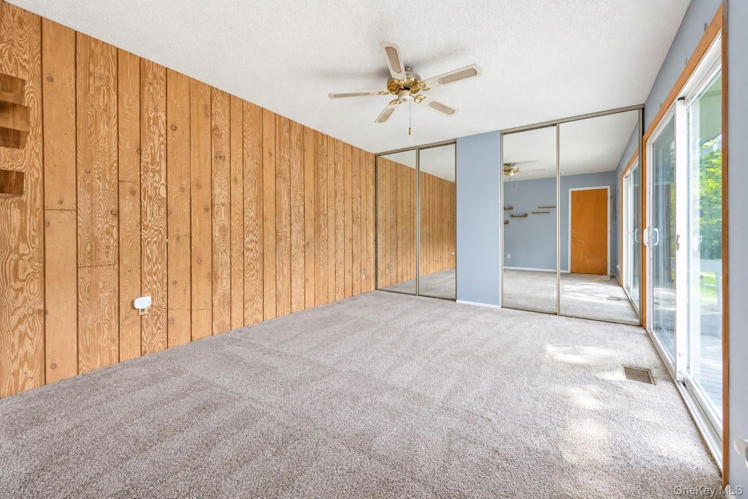 204 Springmeadow Drive, Islip, NY, 3 Bedrooms Bedrooms, 6 Rooms Rooms,1 BathroomBathrooms,Residential,For Rent,Springmeadow,0,1048027 204 Springmeadow Drive, Islip, NY, 3 Bedrooms Bedrooms, 6 Rooms Rooms,1 BathroomBathrooms,Residential,For Rent,Springmeadow,0,1048027