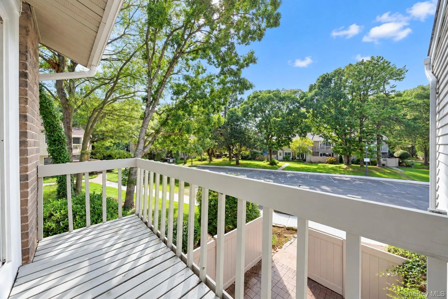 204 Springmeadow Drive, Islip, NY, 3 Bedrooms Bedrooms, 6 Rooms Rooms,1 BathroomBathrooms,Residential,For Rent,Springmeadow,0,1048027 204 Springmeadow Drive, Islip, NY, 3 Bedrooms Bedrooms, 6 Rooms Rooms,1 BathroomBathrooms,Residential,For Rent,Springmeadow,0,1048027