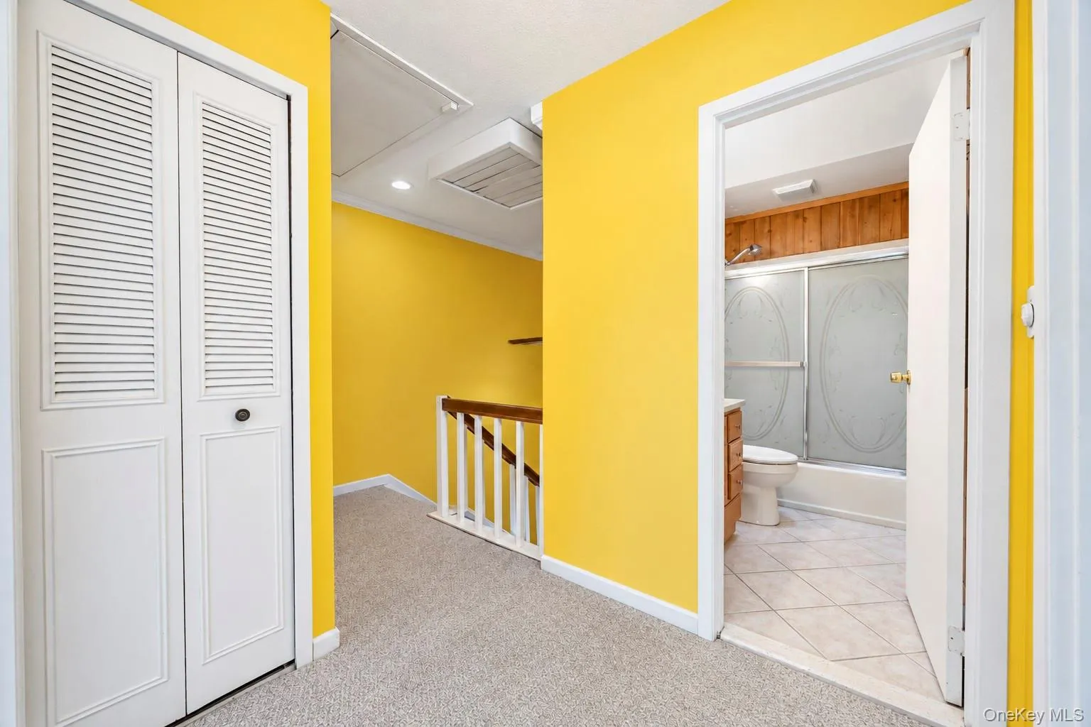204 Springmeadow Drive, Islip, NY, 3 Bedrooms Bedrooms, 6 Rooms Rooms,1 BathroomBathrooms,Residential,For Rent,Springmeadow,0,1048027 204 Springmeadow Drive, Islip, NY, 3 Bedrooms Bedrooms, 6 Rooms Rooms,1 BathroomBathrooms,Residential,For Rent,Springmeadow,0,1048027