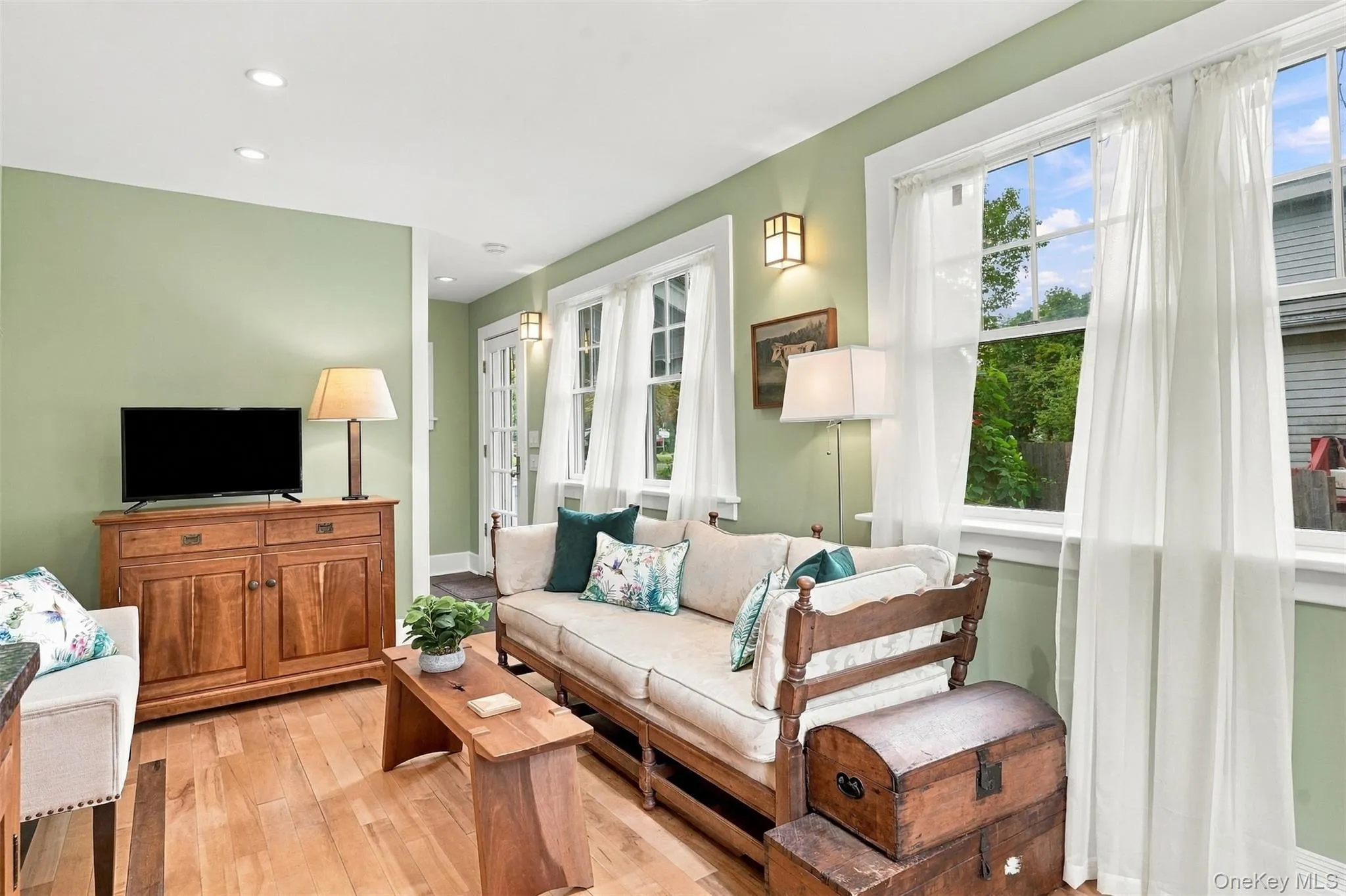 27 Clinton Street, Cornwall, NY, 3 Bedrooms Bedrooms, 8 Rooms Rooms,1 BathroomBathrooms,Residential,For Rent,Clinton,0,1048029 27 Clinton Street, Cornwall, NY, 3 Bedrooms Bedrooms, 8 Rooms Rooms,1 BathroomBathrooms,Residential,For Rent,Clinton,0,1048029