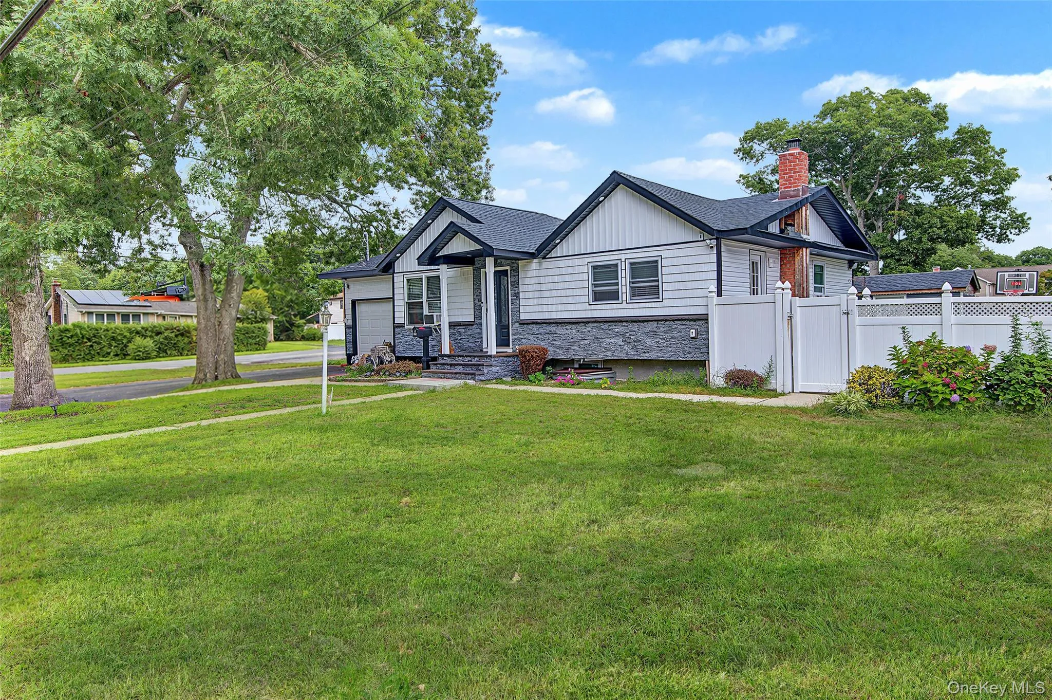 1085 Bay Shore Avenue, Islip, NY, 3 Bedrooms Bedrooms, 7 Rooms Rooms,3 BathroomsBathrooms,Residential,For Rent,Bay Shore,0,1048032 1085 Bay Shore Avenue, Islip, NY, 3 Bedrooms Bedrooms, 7 Rooms Rooms,3 BathroomsBathrooms,Residential,For Rent,Bay Shore,0,1048032