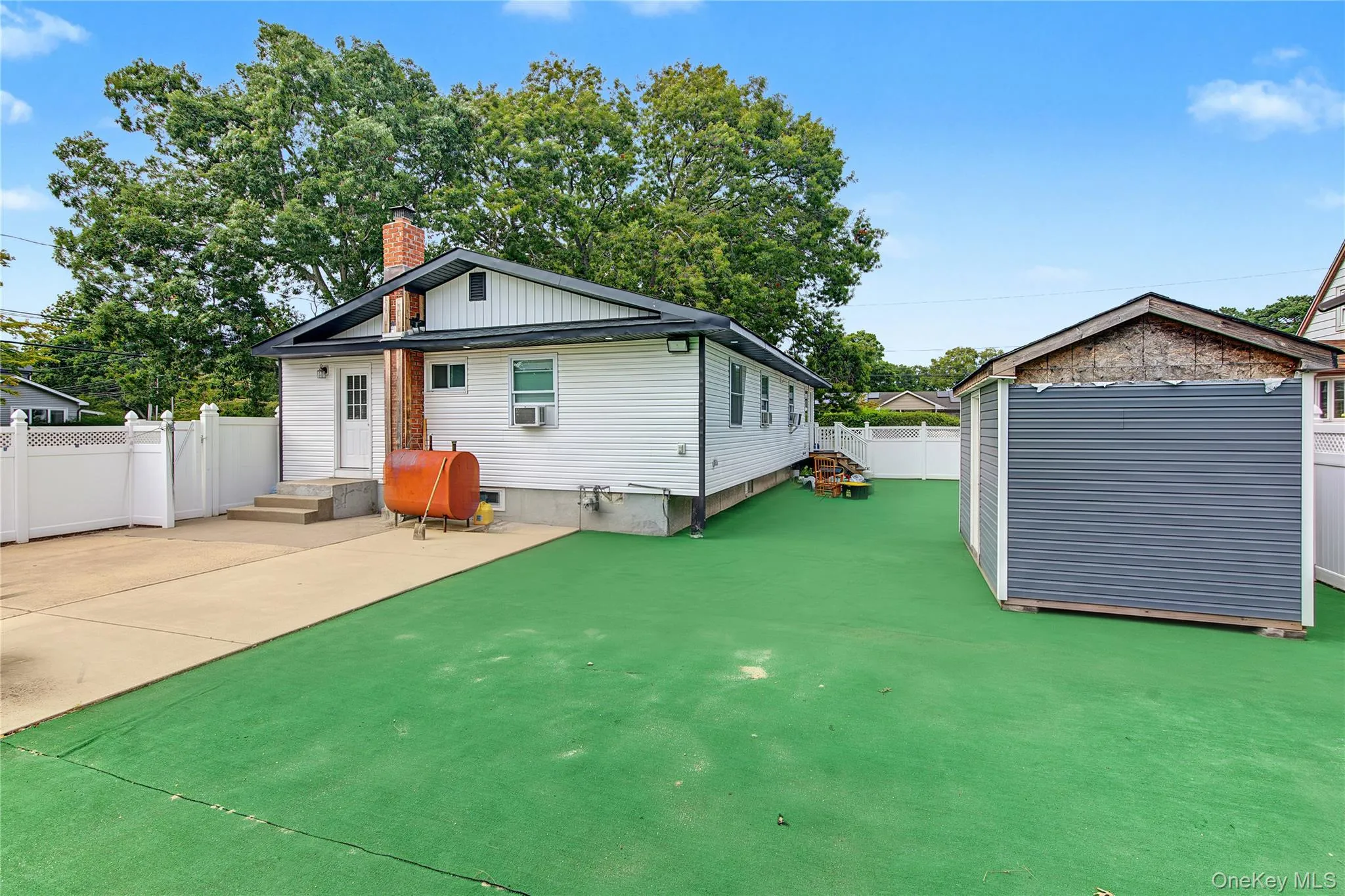 1085 Bay Shore Avenue, Islip, NY, 3 Bedrooms Bedrooms, 7 Rooms Rooms,3 BathroomsBathrooms,Residential,For Rent,Bay Shore,0,1048032 1085 Bay Shore Avenue, Islip, NY, 3 Bedrooms Bedrooms, 7 Rooms Rooms,3 BathroomsBathrooms,Residential,For Rent,Bay Shore,0,1048032
