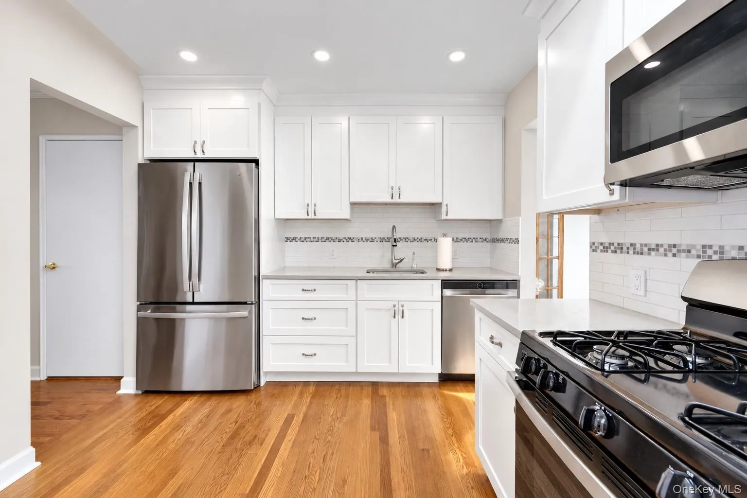 New eat in kitchen. All new stainless steel appliances and new counter tops New eat in kitchen. All new stainless steel appliances and new counter tops