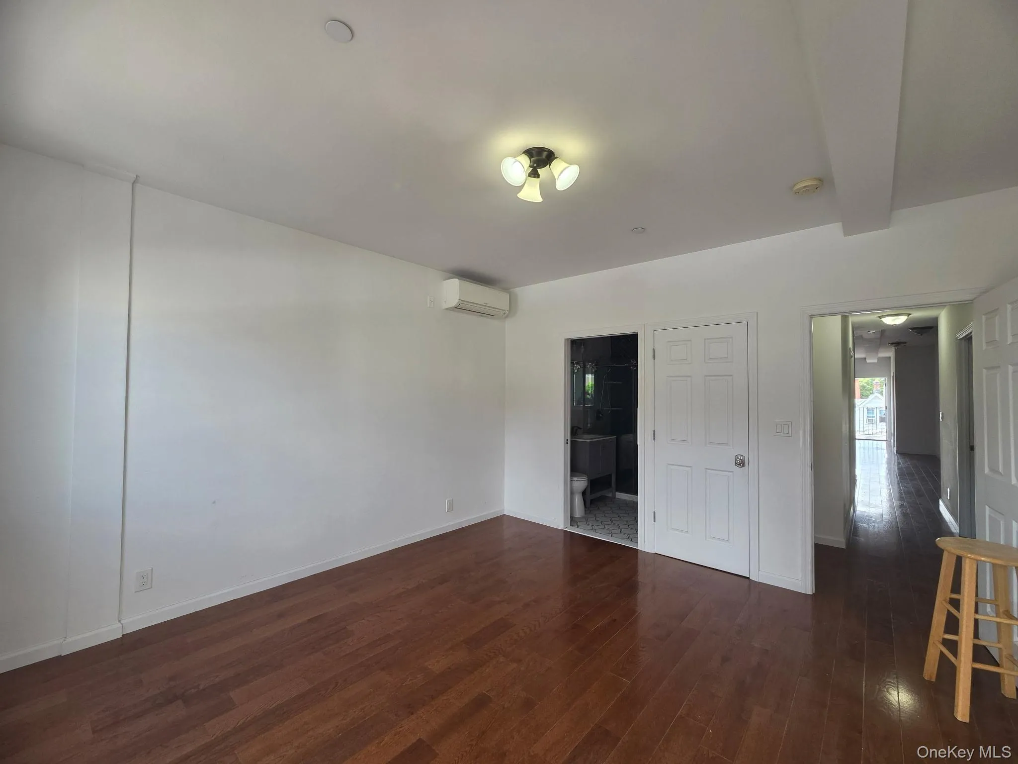 4043 97th Street, New York, NY, 3 Bedroom Bedrooms, 7 Room Rooms,2 BathroomBathrooms,Residential Lease,For Rent,97th,0,1048035 4043 97th Street, New York, NY, 3 Bedroom Bedrooms, 7 Room Rooms,2 BathroomBathrooms,Residential Lease,For Rent,97th,0,1048035