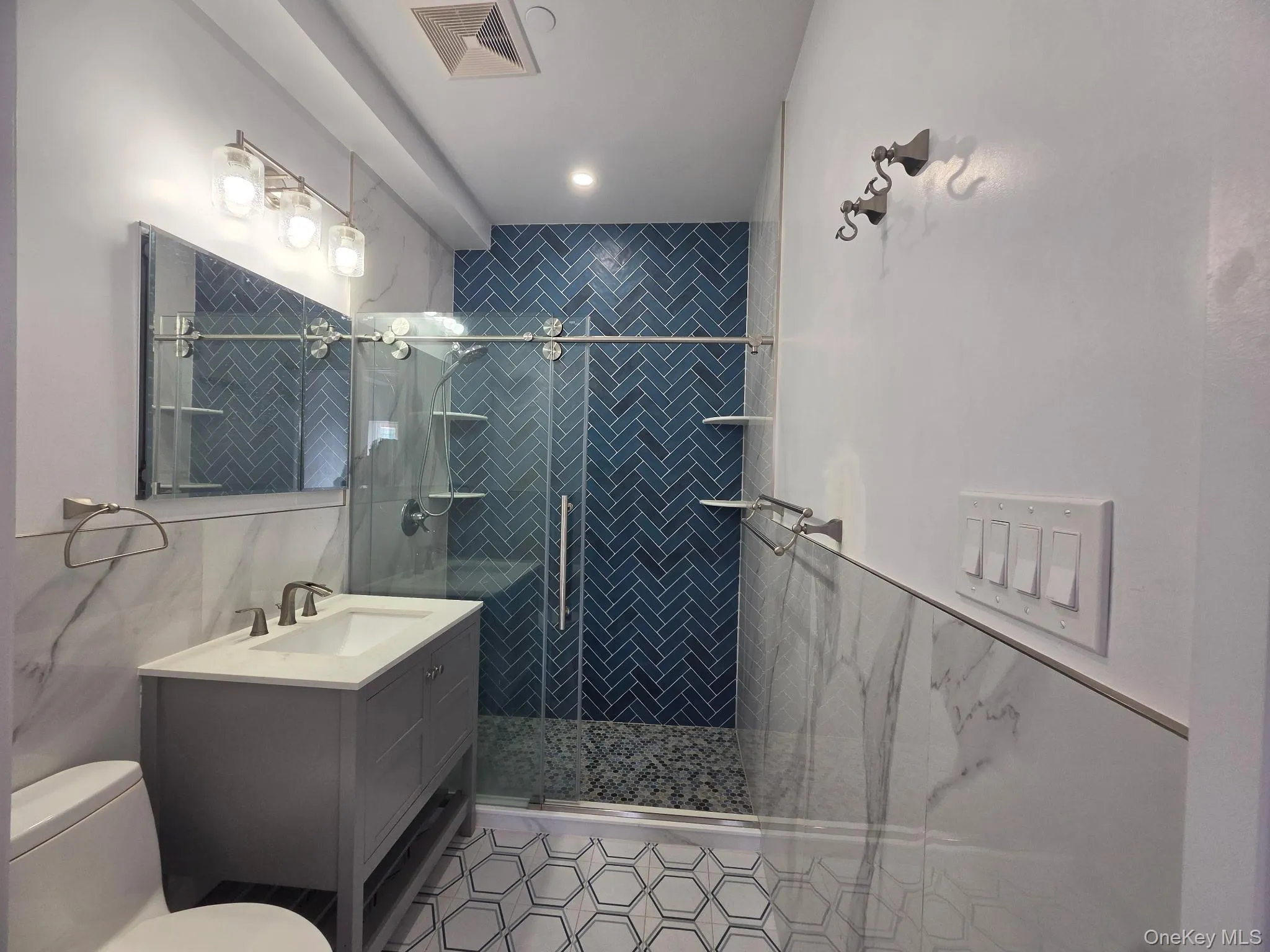 4043 97th Street, New York, NY, 3 Bedroom Bedrooms, 7 Room Rooms,2 BathroomBathrooms,Residential Lease,For Rent,97th,0,1048035 4043 97th Street, New York, NY, 3 Bedroom Bedrooms, 7 Room Rooms,2 BathroomBathrooms,Residential Lease,For Rent,97th,0,1048035
