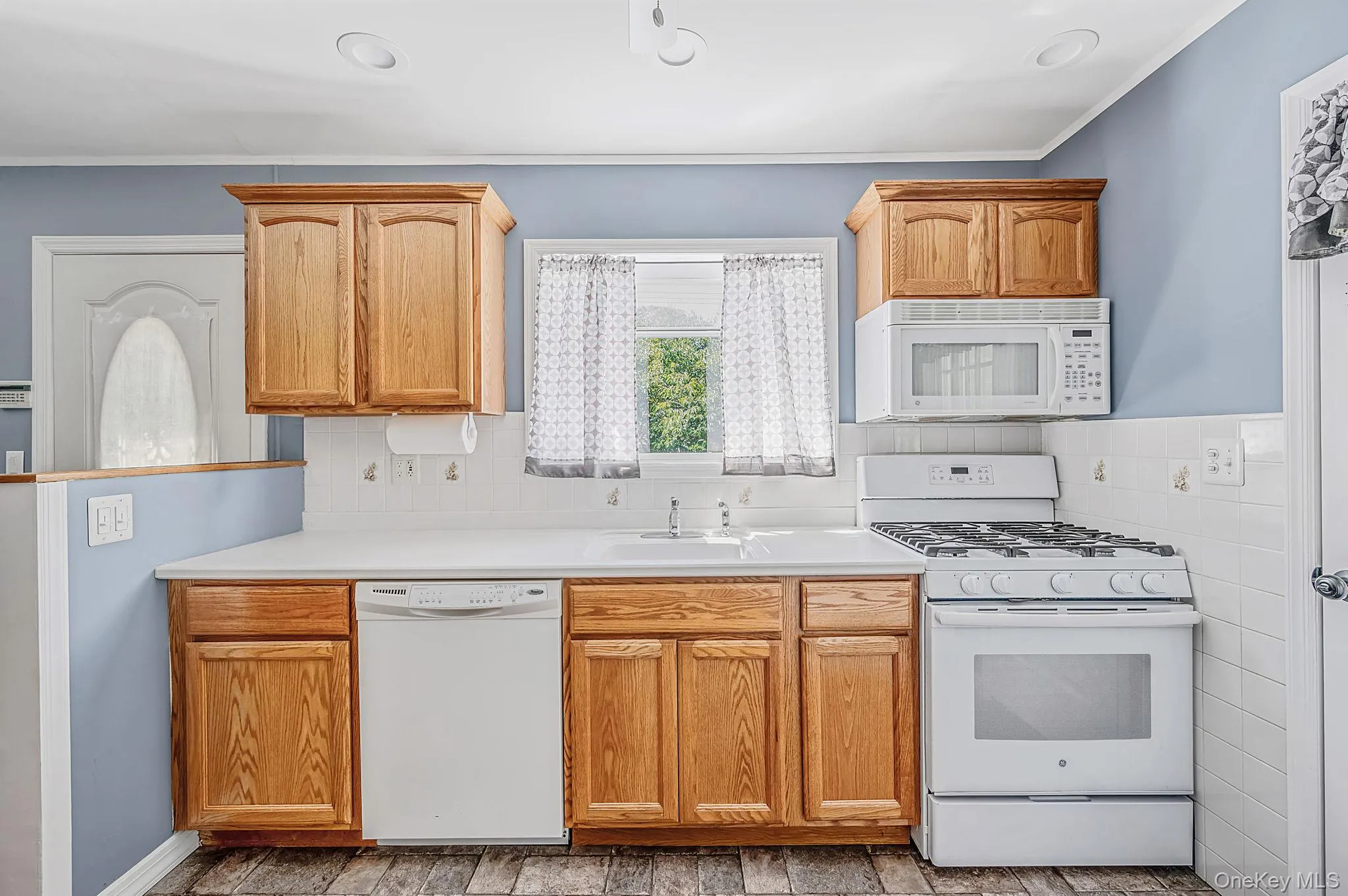 152 Grand Avenue, Brookhaven, NY, 3 Bedrooms Bedrooms, 6 Rooms Rooms,1 BathroomBathrooms,Residential,For Rent,Grand,0,1048036 152 Grand Avenue, Brookhaven, NY, 3 Bedrooms Bedrooms, 6 Rooms Rooms,1 BathroomBathrooms,Residential,For Rent,Grand,0,1048036