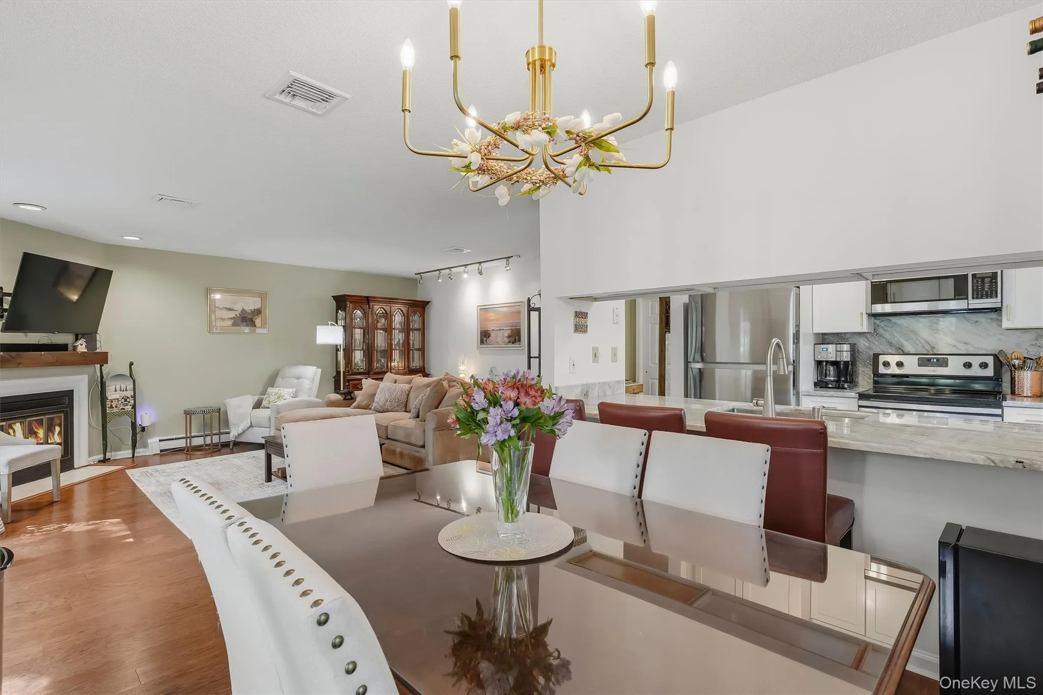 25 Villa Drive, Peekskill, NY, 1 Bedroom Bedrooms, 4 Rooms Rooms,2 BathroomsBathrooms,Residential,For Rent,Villa,0,1048039 25 Villa Drive, Peekskill, NY, 1 Bedroom Bedrooms, 4 Rooms Rooms,2 BathroomsBathrooms,Residential,For Rent,Villa,0,1048039
