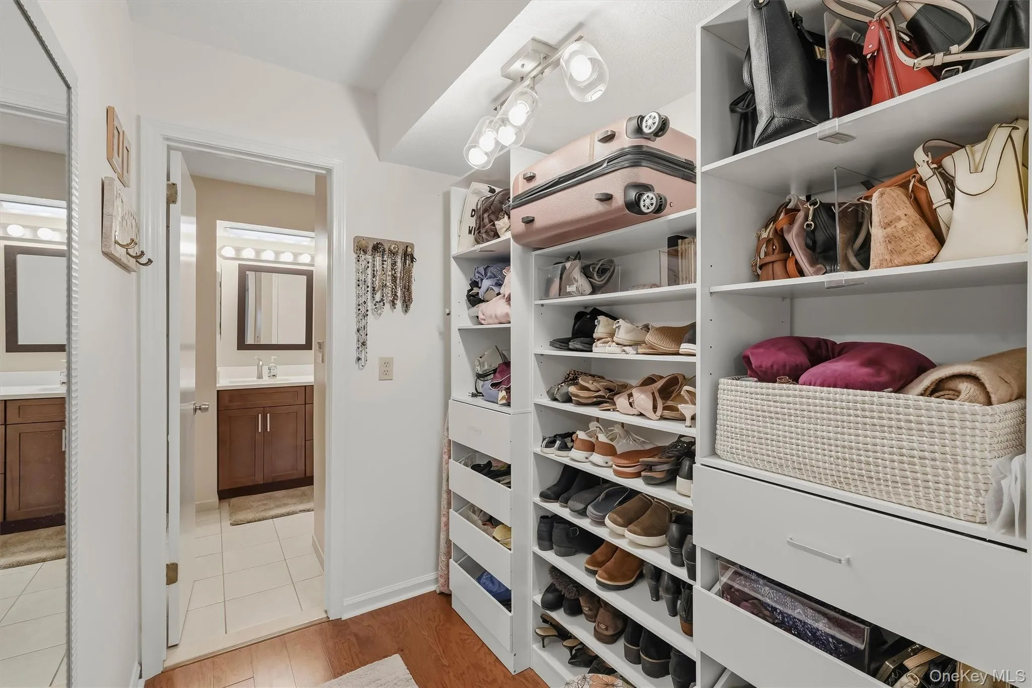 25 Villa Drive, Peekskill, NY, 1 Bedroom Bedrooms, 4 Rooms Rooms,2 BathroomsBathrooms,Residential,For Rent,Villa,0,1048039 25 Villa Drive, Peekskill, NY, 1 Bedroom Bedrooms, 4 Rooms Rooms,2 BathroomsBathrooms,Residential,For Rent,Villa,0,1048039