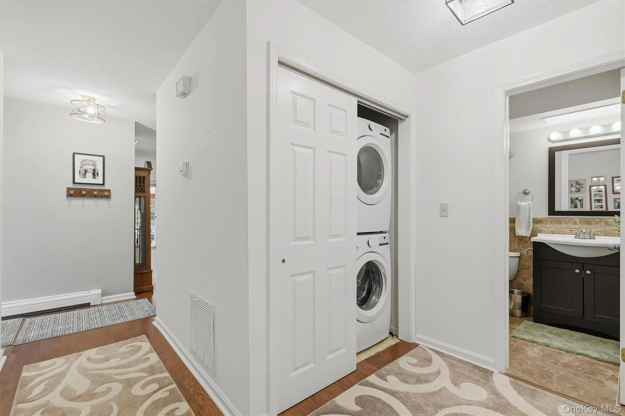 25 Villa Drive, Peekskill, NY, 1 Bedroom Bedrooms, 4 Rooms Rooms,2 BathroomsBathrooms,Residential,For Rent,Villa,0,1048039 25 Villa Drive, Peekskill, NY, 1 Bedroom Bedrooms, 4 Rooms Rooms,2 BathroomsBathrooms,Residential,For Rent,Villa,0,1048039