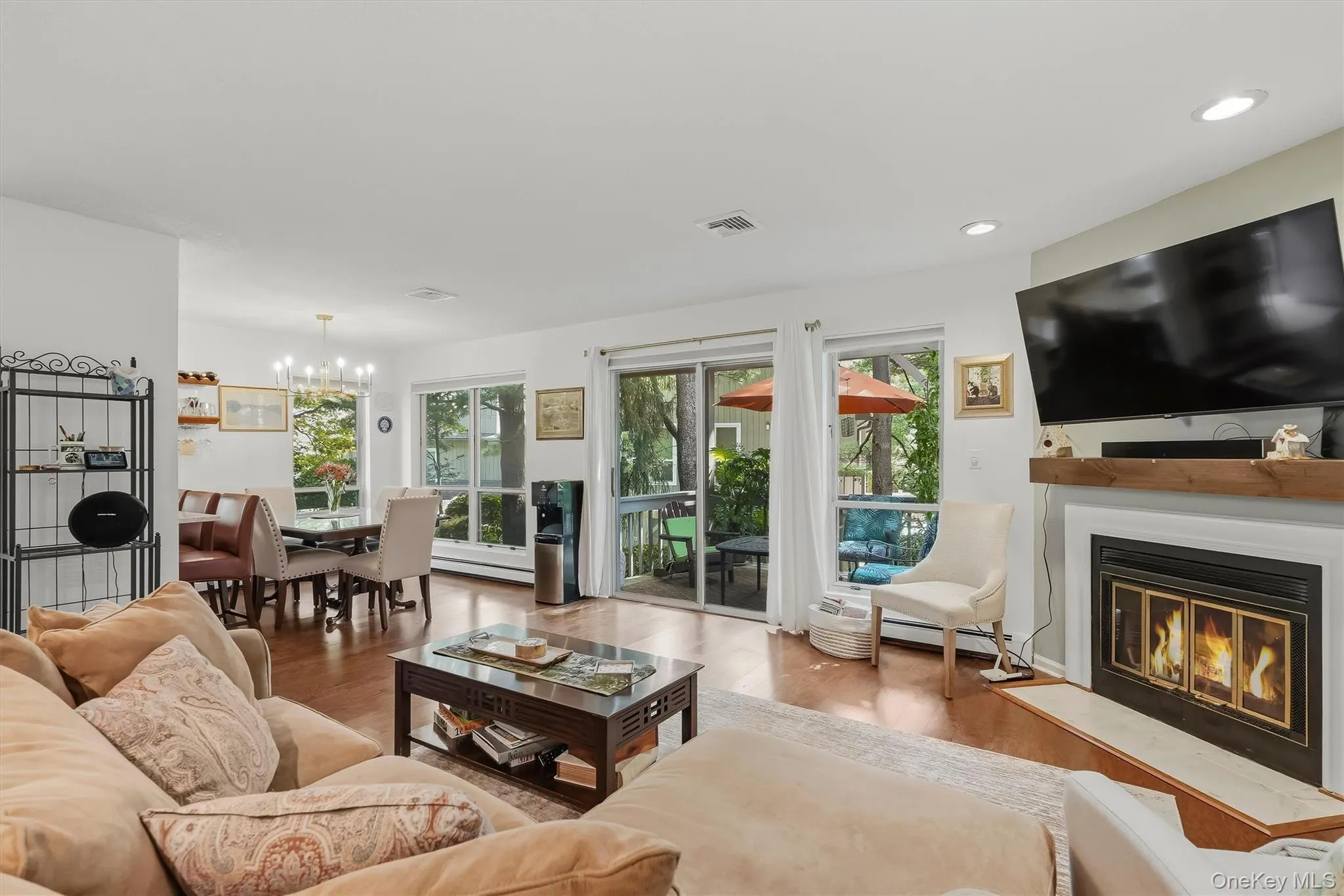 25 Villa Drive, Peekskill, NY, 1 Bedroom Bedrooms, 4 Rooms Rooms,2 BathroomsBathrooms,Residential,For Rent,Villa,0,1048039 25 Villa Drive, Peekskill, NY, 1 Bedroom Bedrooms, 4 Rooms Rooms,2 BathroomsBathrooms,Residential,For Rent,Villa,0,1048039