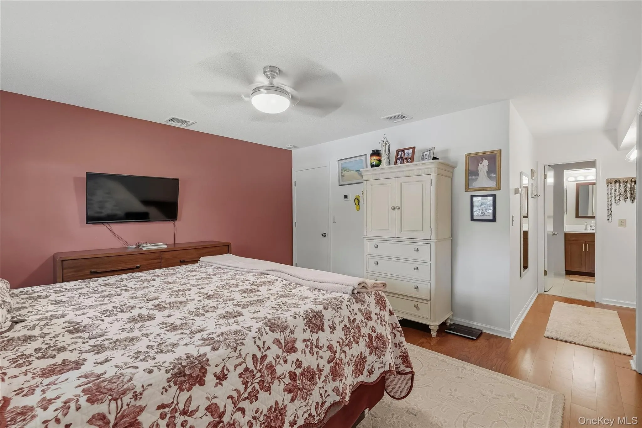 25 Villa Drive, Peekskill, NY, 1 Bedroom Bedrooms, 4 Rooms Rooms,2 BathroomsBathrooms,Residential,For Rent,Villa,0,1048039 25 Villa Drive, Peekskill, NY, 1 Bedroom Bedrooms, 4 Rooms Rooms,2 BathroomsBathrooms,Residential,For Rent,Villa,0,1048039