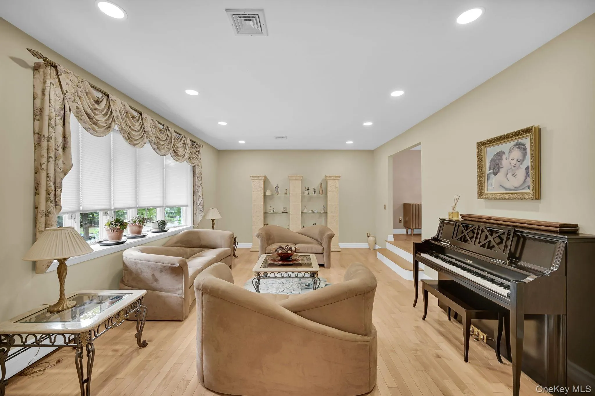 15 Ramapo Lane, Ramapo, NY, 3 Bedrooms Bedrooms, 7 Rooms Rooms,3 BathroomsBathrooms,Residential,For Rent,Ramapo,0,1048043 15 Ramapo Lane, Ramapo, NY, 3 Bedrooms Bedrooms, 7 Rooms Rooms,3 BathroomsBathrooms,Residential,For Rent,Ramapo,0,1048043