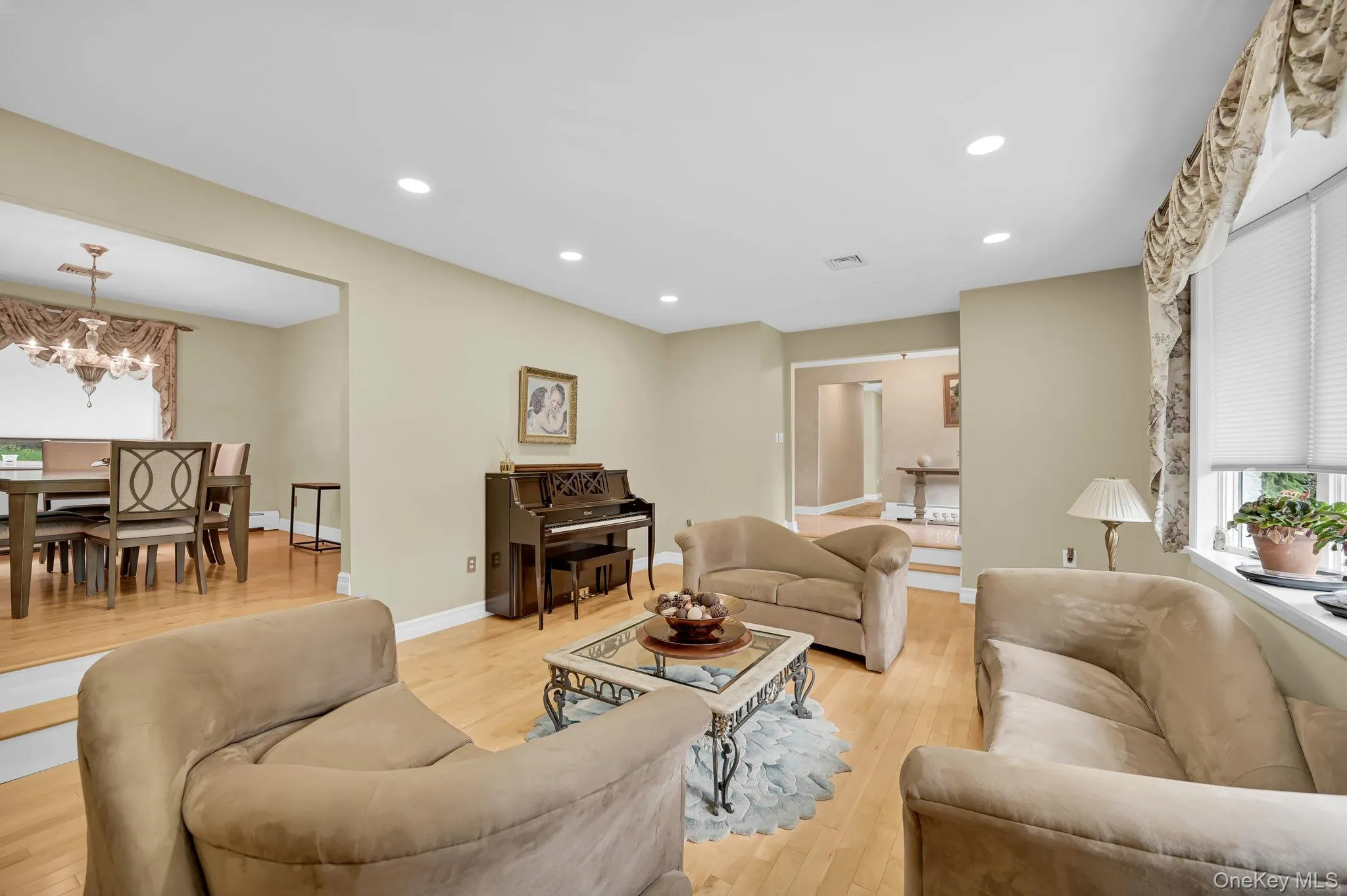 15 Ramapo Lane, Ramapo, NY, 3 Bedrooms Bedrooms, 7 Rooms Rooms,3 BathroomsBathrooms,Residential,For Rent,Ramapo,0,1048043 15 Ramapo Lane, Ramapo, NY, 3 Bedrooms Bedrooms, 7 Rooms Rooms,3 BathroomsBathrooms,Residential,For Rent,Ramapo,0,1048043