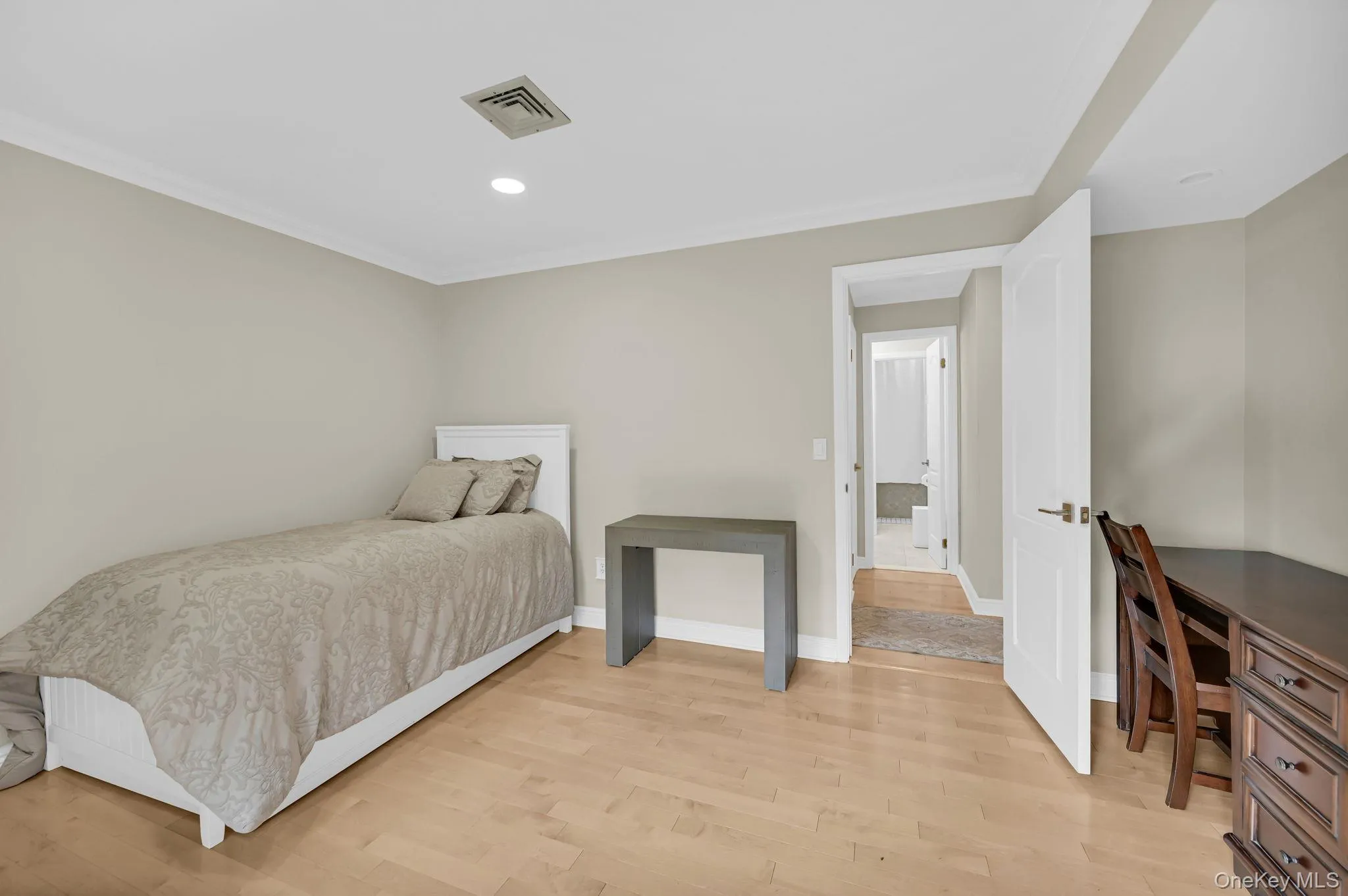 15 Ramapo Lane, Ramapo, NY, 3 Bedrooms Bedrooms, 7 Rooms Rooms,3 BathroomsBathrooms,Residential,For Rent,Ramapo,0,1048043 15 Ramapo Lane, Ramapo, NY, 3 Bedrooms Bedrooms, 7 Rooms Rooms,3 BathroomsBathrooms,Residential,For Rent,Ramapo,0,1048043