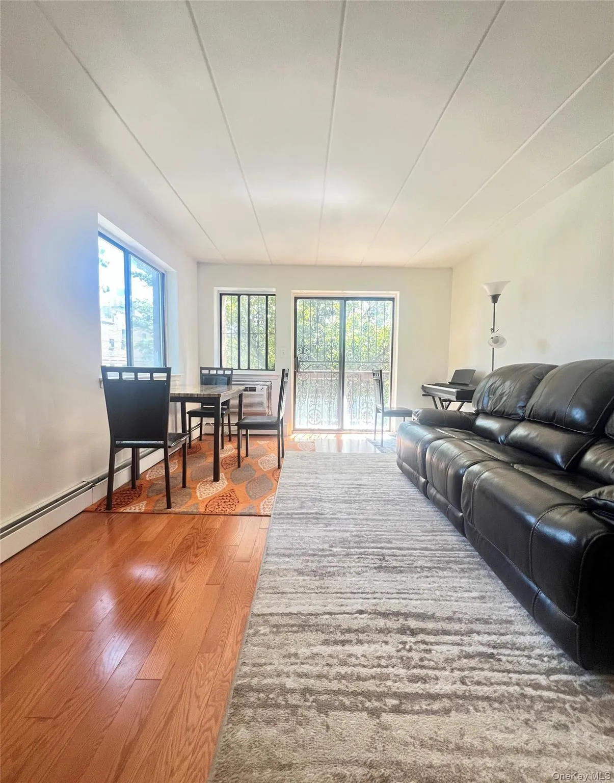 56-16 Seabury Street, New York, NY, 1 Bedroom Bedrooms, 3 Rooms Rooms,1 BathroomBathrooms,Residential,For Rent,Seabury,0,1048049 56-16 Seabury Street, New York, NY, 1 Bedroom Bedrooms, 3 Rooms Rooms,1 BathroomBathrooms,Residential,For Rent,Seabury,0,1048049