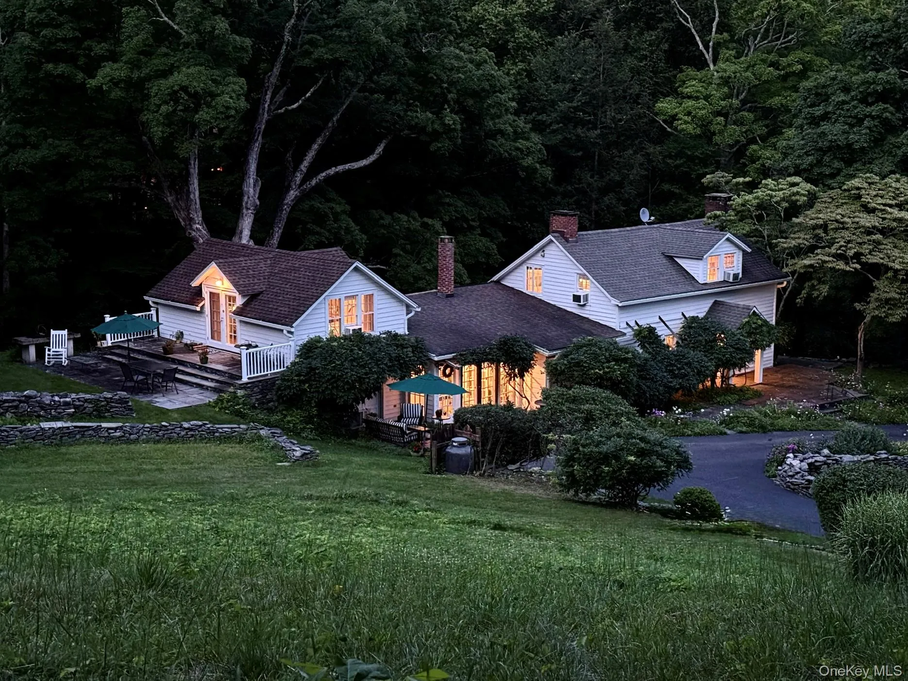 190 Lewis Hollow Road, Woodstock, NY, 3 Bedrooms Bedrooms, 10 Rooms Rooms,3 BathroomsBathrooms,Residential,For Rent,Lewis Hollow,0,1048053 190 Lewis Hollow Road, Woodstock, NY, 3 Bedrooms Bedrooms, 10 Rooms Rooms,3 BathroomsBathrooms,Residential,For Rent,Lewis Hollow,0,1048053