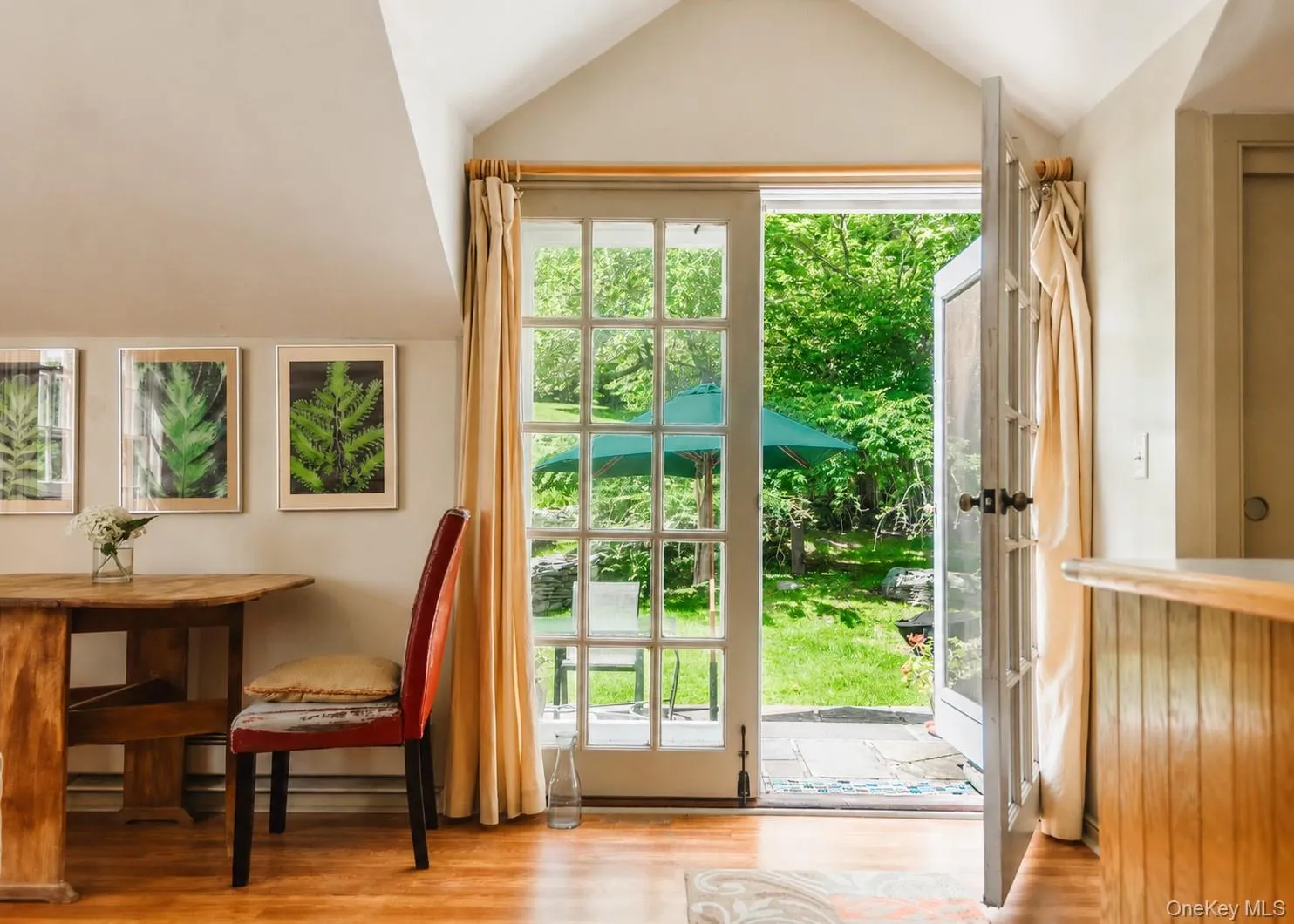 190 Lewis Hollow Road, Woodstock, NY, 3 Bedrooms Bedrooms, 10 Rooms Rooms,3 BathroomsBathrooms,Residential,For Rent,Lewis Hollow,0,1048053 190 Lewis Hollow Road, Woodstock, NY, 3 Bedrooms Bedrooms, 10 Rooms Rooms,3 BathroomsBathrooms,Residential,For Rent,Lewis Hollow,0,1048053