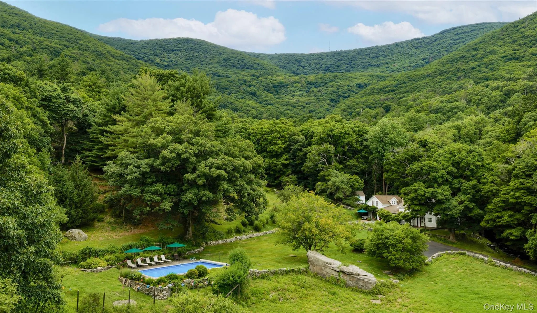 190 Lewis Hollow Road, Woodstock, NY, 3 Bedrooms Bedrooms, 10 Rooms Rooms,3 BathroomsBathrooms,Residential,For Rent,Lewis Hollow,0,1048053 190 Lewis Hollow Road, Woodstock, NY, 3 Bedrooms Bedrooms, 10 Rooms Rooms,3 BathroomsBathrooms,Residential,For Rent,Lewis Hollow,0,1048053