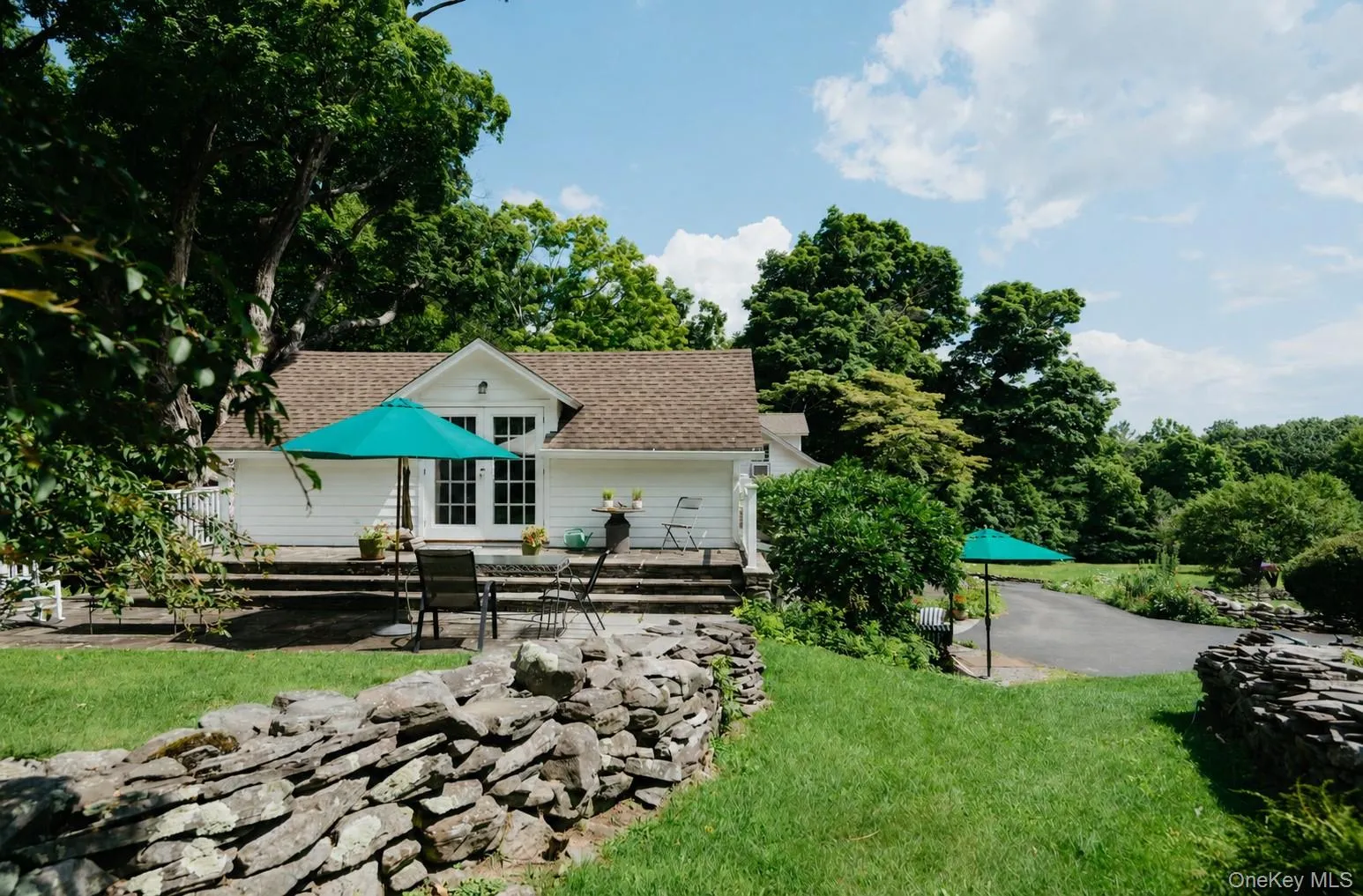 190 Lewis Hollow Road, Woodstock, NY, 3 Bedrooms Bedrooms, 10 Rooms Rooms,3 BathroomsBathrooms,Residential,For Rent,Lewis Hollow,0,1048053 190 Lewis Hollow Road, Woodstock, NY, 3 Bedrooms Bedrooms, 10 Rooms Rooms,3 BathroomsBathrooms,Residential,For Rent,Lewis Hollow,0,1048053