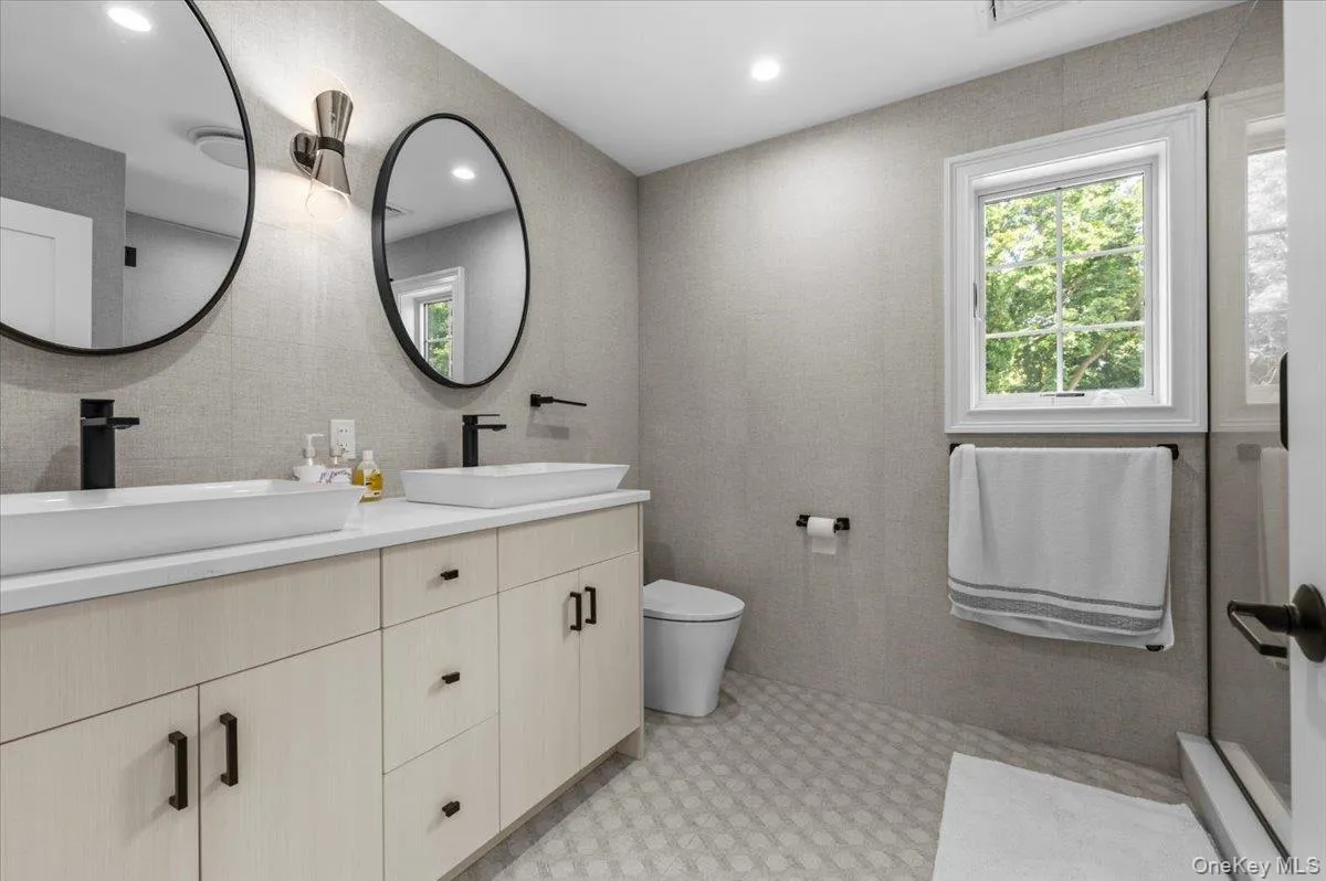 105 Woodhill Lane, North Hempstead, NY, 4 Bedrooms Bedrooms, 14 Rooms Rooms,4 BathroomsBathrooms,Residential,For Rent,Woodhill,0,1048059 105 Woodhill Lane, North Hempstead, NY, 4 Bedrooms Bedrooms, 14 Rooms Rooms,4 BathroomsBathrooms,Residential,For Rent,Woodhill,0,1048059