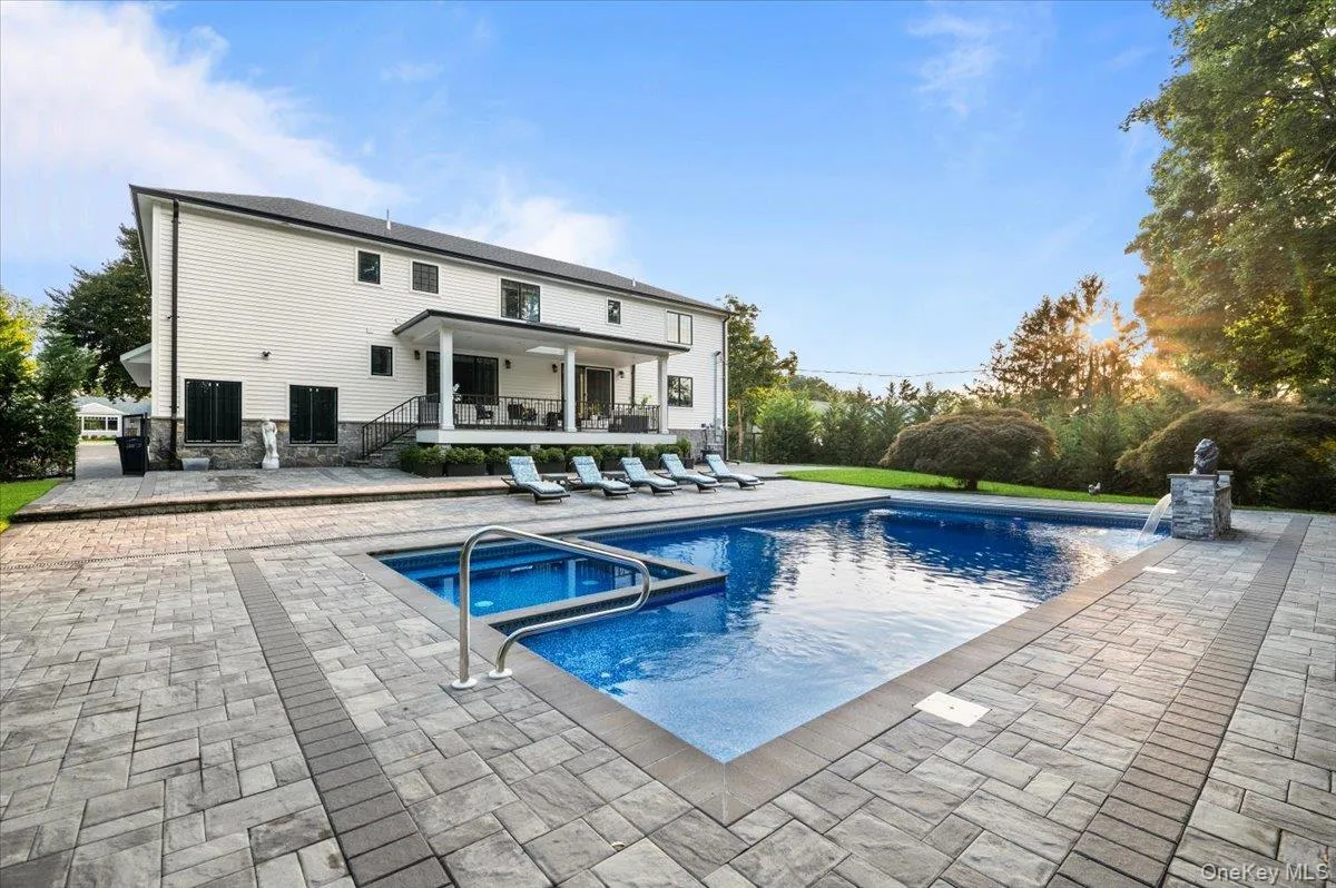 105 Woodhill Lane, North Hempstead, NY, 4 Bedrooms Bedrooms, 14 Rooms Rooms,4 BathroomsBathrooms,Residential,For Rent,Woodhill,0,1048059 105 Woodhill Lane, North Hempstead, NY, 4 Bedrooms Bedrooms, 14 Rooms Rooms,4 BathroomsBathrooms,Residential,For Rent,Woodhill,0,1048059