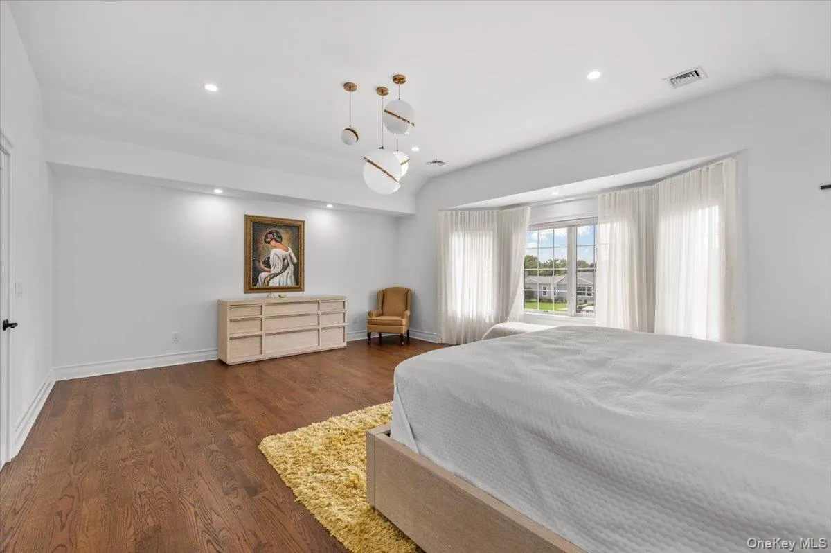 105 Woodhill Lane, North Hempstead, NY, 4 Bedrooms Bedrooms, 14 Rooms Rooms,4 BathroomsBathrooms,Residential,For Rent,Woodhill,0,1048059 105 Woodhill Lane, North Hempstead, NY, 4 Bedrooms Bedrooms, 14 Rooms Rooms,4 BathroomsBathrooms,Residential,For Rent,Woodhill,0,1048059