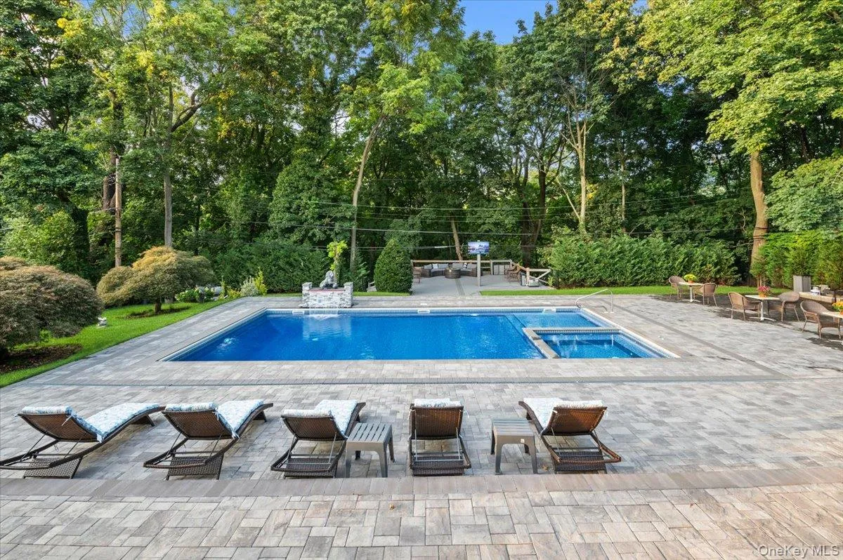 105 Woodhill Lane, North Hempstead, NY, 4 Bedrooms Bedrooms, 14 Rooms Rooms,4 BathroomsBathrooms,Residential,For Rent,Woodhill,0,1048059 105 Woodhill Lane, North Hempstead, NY, 4 Bedrooms Bedrooms, 14 Rooms Rooms,4 BathroomsBathrooms,Residential,For Rent,Woodhill,0,1048059