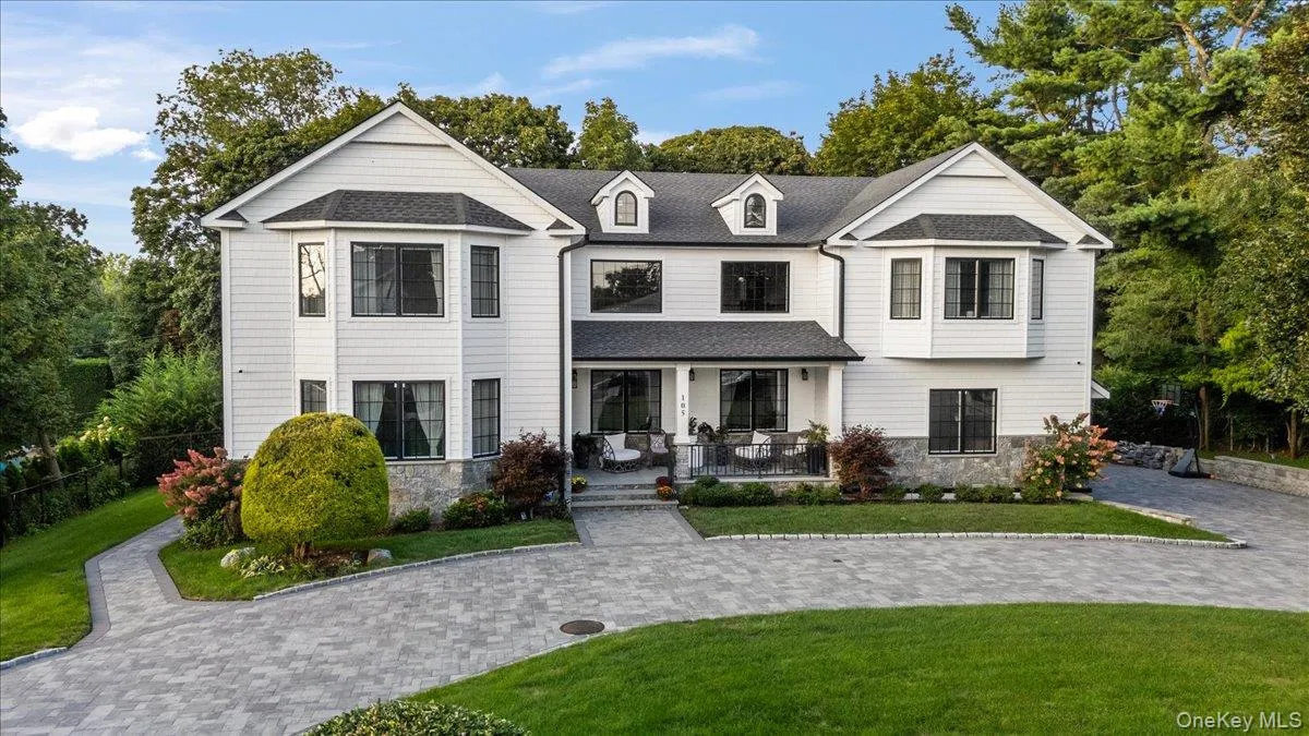 105 Woodhill Lane, North Hempstead, NY, 4 Bedrooms Bedrooms, 14 Rooms Rooms,4 BathroomsBathrooms,Residential,For Rent,Woodhill,0,1048059 105 Woodhill Lane, North Hempstead, NY, 4 Bedrooms Bedrooms, 14 Rooms Rooms,4 BathroomsBathrooms,Residential,For Rent,Woodhill,0,1048059