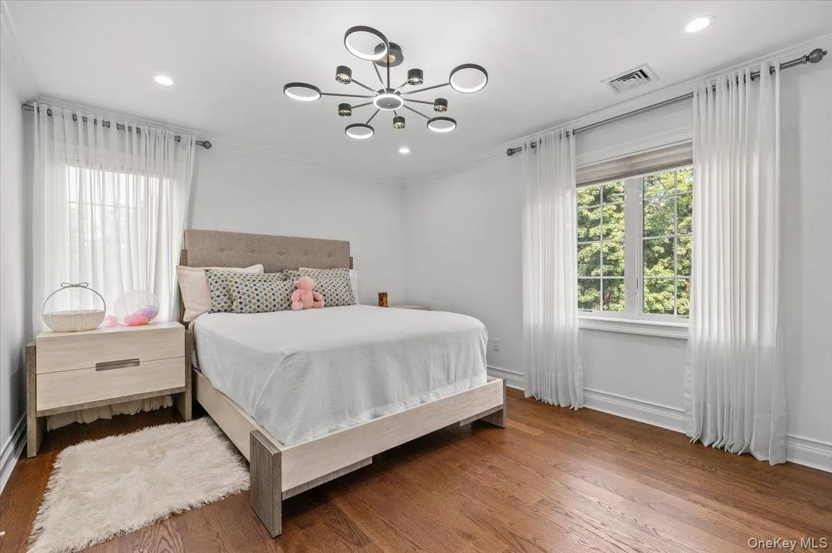 105 Woodhill Lane, North Hempstead, NY, 4 Bedrooms Bedrooms, 14 Rooms Rooms,4 BathroomsBathrooms,Residential,For Rent,Woodhill,0,1048059 105 Woodhill Lane, North Hempstead, NY, 4 Bedrooms Bedrooms, 14 Rooms Rooms,4 BathroomsBathrooms,Residential,For Rent,Woodhill,0,1048059
