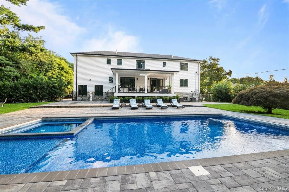 105 Woodhill Lane, North Hempstead, NY, 4 Bedrooms Bedrooms, 14 Rooms Rooms,4 BathroomsBathrooms,Residential,For Rent,Woodhill,0,1048059 105 Woodhill Lane, North Hempstead, NY, 4 Bedrooms Bedrooms, 14 Rooms Rooms,4 BathroomsBathrooms,Residential,For Rent,Woodhill,0,1048059