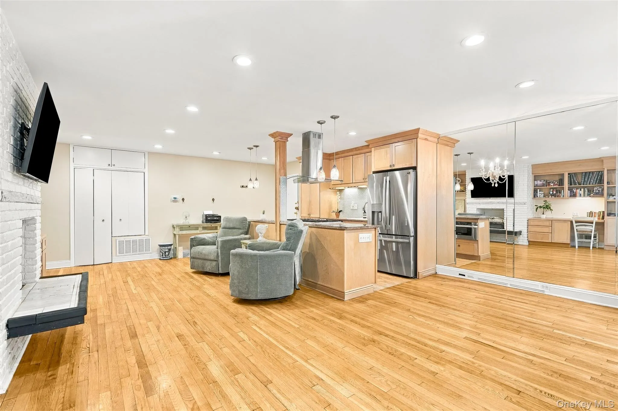 Ample space to create whatever flexible living spaces you need. Ample space to create whatever flexible living spaces you need.