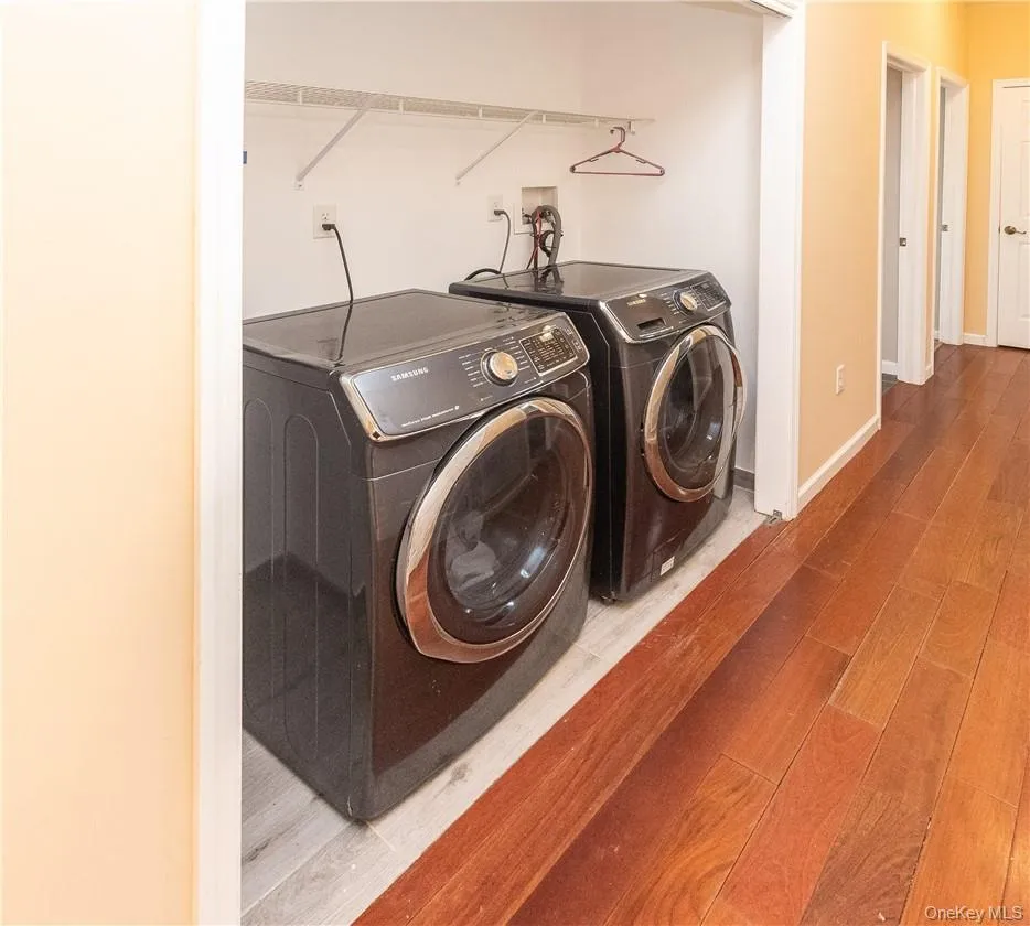 66 Mulberry Lane, Marlboro, NY, 3 Bedrooms Bedrooms, 7 Rooms Rooms,2 BathroomsBathrooms,Residential Lease,For Rent,Mulberry,0,1048062 66 Mulberry Lane, Marlboro, NY, 3 Bedrooms Bedrooms, 7 Rooms Rooms,2 BathroomsBathrooms,Residential Lease,For Rent,Mulberry,0,1048062