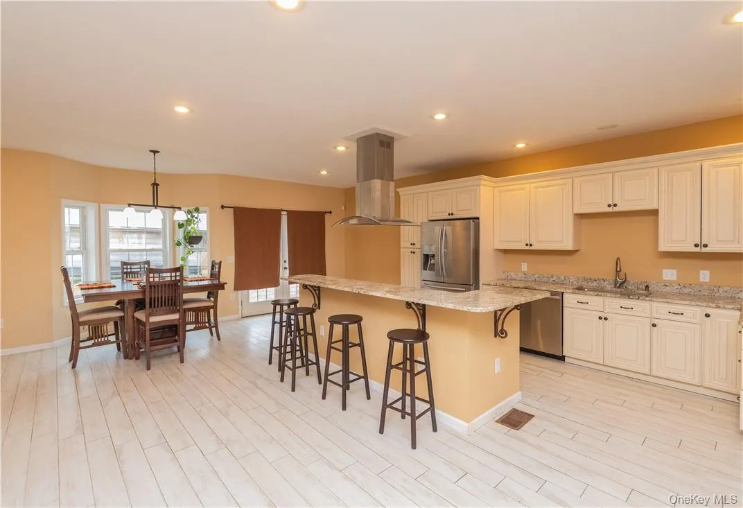 66 Mulberry Lane, Marlboro, NY, 3 Bedrooms Bedrooms, 7 Rooms Rooms,2 BathroomsBathrooms,Residential Lease,For Rent,Mulberry,0,1048062 66 Mulberry Lane, Marlboro, NY, 3 Bedrooms Bedrooms, 7 Rooms Rooms,2 BathroomsBathrooms,Residential Lease,For Rent,Mulberry,0,1048062