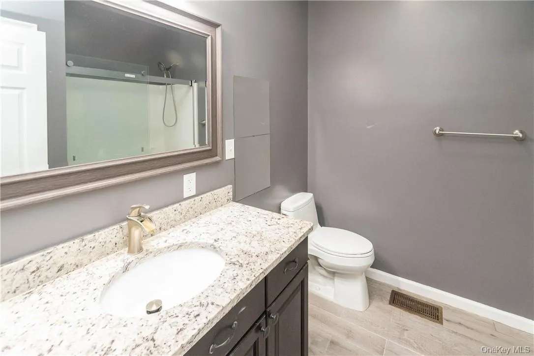 66 Mulberry Lane, Marlboro, NY, 3 Bedrooms Bedrooms, 7 Rooms Rooms,2 BathroomsBathrooms,Residential Lease,For Rent,Mulberry,0,1048062 66 Mulberry Lane, Marlboro, NY, 3 Bedrooms Bedrooms, 7 Rooms Rooms,2 BathroomsBathrooms,Residential Lease,For Rent,Mulberry,0,1048062