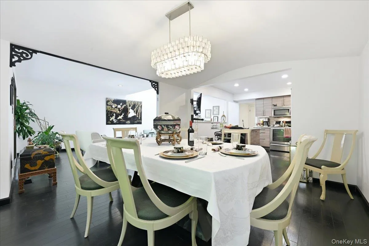40 Cedar Lane, Oyster Bay, NY, 2 Bedrooms Bedrooms, 7 Rooms Rooms,3 BathroomsBathrooms,Residential,For Rent,Cedar,0,1048063 40 Cedar Lane, Oyster Bay, NY, 2 Bedrooms Bedrooms, 7 Rooms Rooms,3 BathroomsBathrooms,Residential,For Rent,Cedar,0,1048063