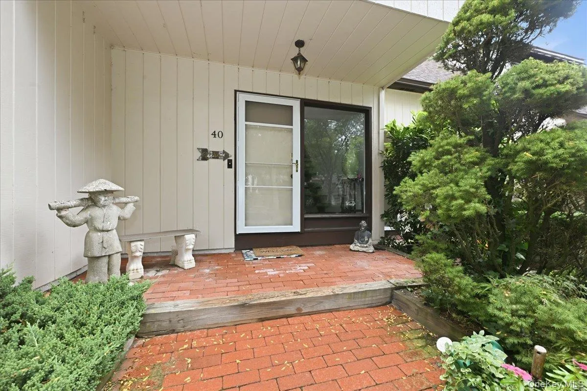 40 Cedar Lane, Oyster Bay, NY, 2 Bedrooms Bedrooms, 7 Rooms Rooms,3 BathroomsBathrooms,Residential,For Rent,Cedar,0,1048063 40 Cedar Lane, Oyster Bay, NY, 2 Bedrooms Bedrooms, 7 Rooms Rooms,3 BathroomsBathrooms,Residential,For Rent,Cedar,0,1048063