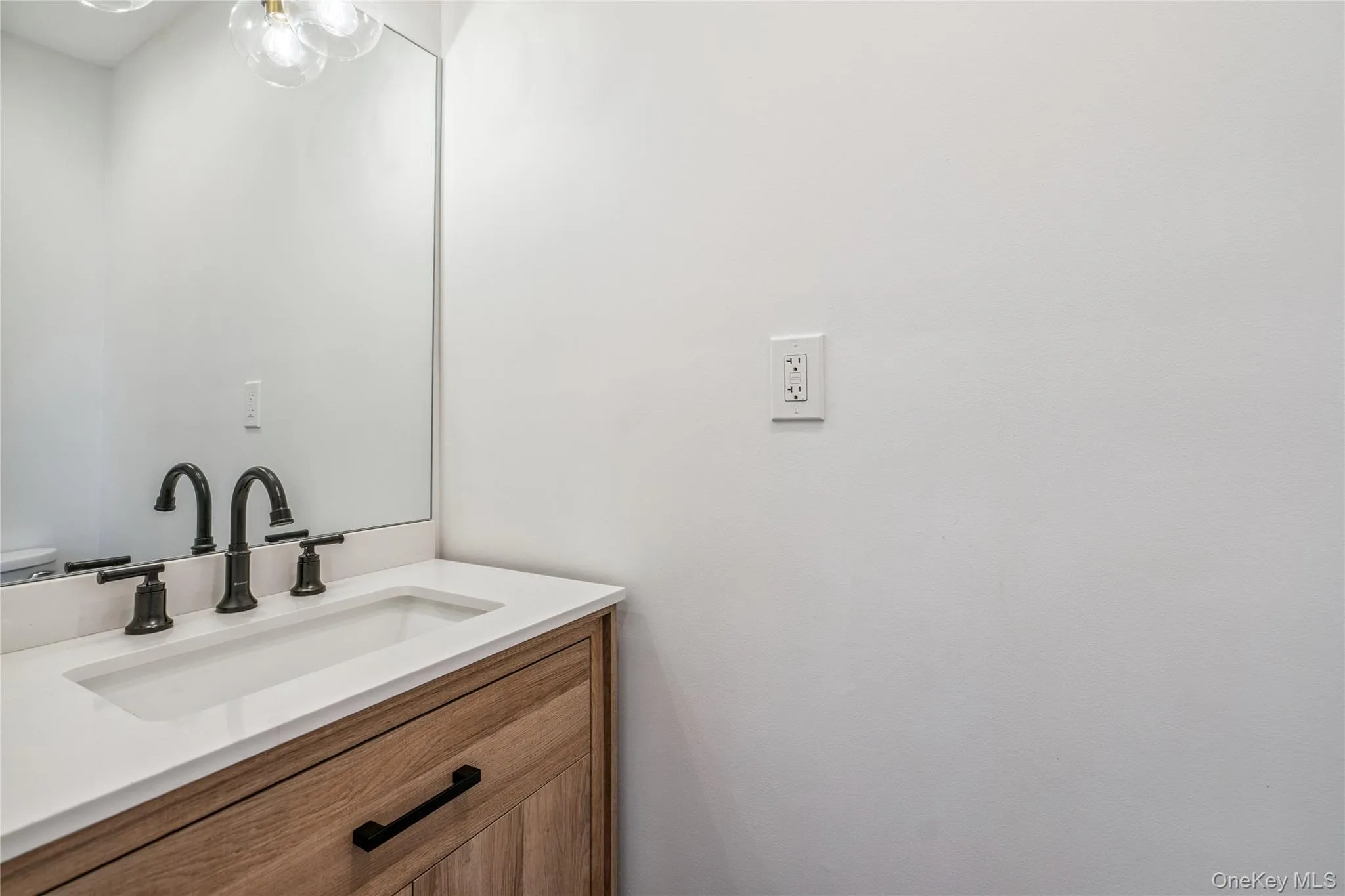 55 Cleveland Street, Brookhaven, NY, 3 Bedrooms Bedrooms, 7 Rooms Rooms,2 BathroomsBathrooms,Residential,For Rent,Cleveland,0,1048064 55 Cleveland Street, Brookhaven, NY, 3 Bedrooms Bedrooms, 7 Rooms Rooms,2 BathroomsBathrooms,Residential,For Rent,Cleveland,0,1048064