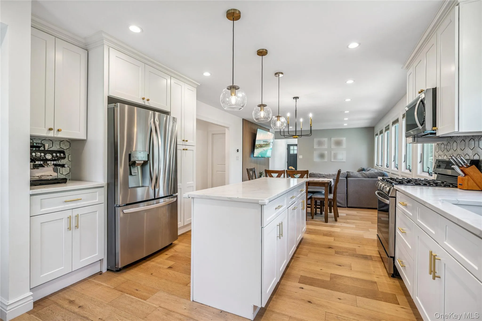 55 Cleveland Street, Brookhaven, NY, 3 Bedrooms Bedrooms, 7 Rooms Rooms,2 BathroomsBathrooms,Residential,For Rent,Cleveland,0,1048064 55 Cleveland Street, Brookhaven, NY, 3 Bedrooms Bedrooms, 7 Rooms Rooms,2 BathroomsBathrooms,Residential,For Rent,Cleveland,0,1048064