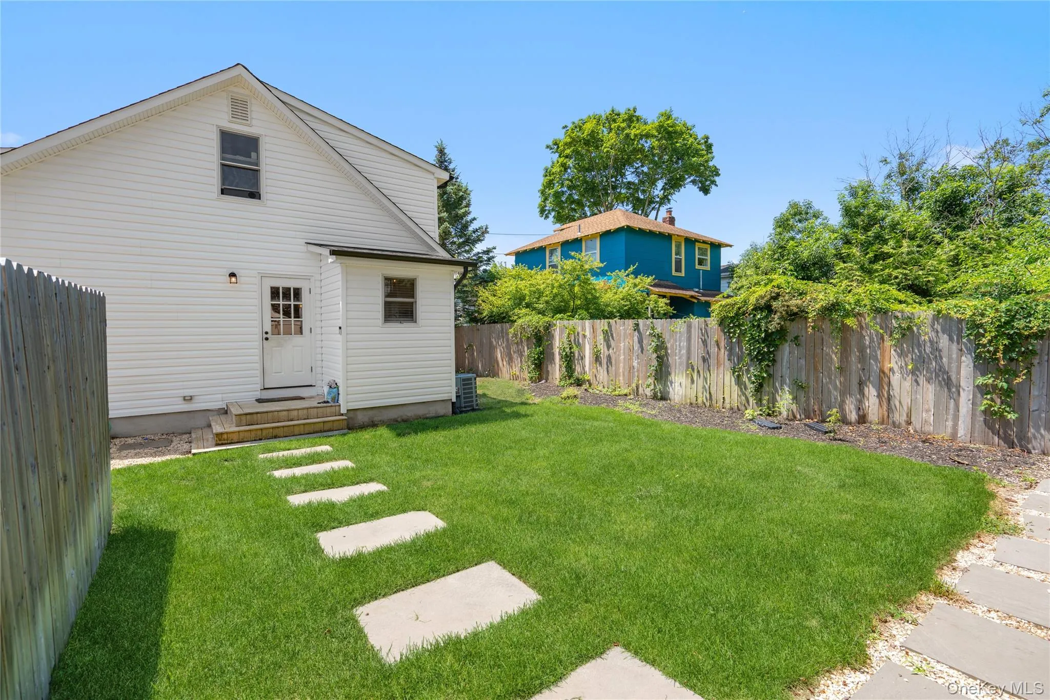 55 Cleveland Street, Brookhaven, NY, 3 Bedrooms Bedrooms, 7 Rooms Rooms,2 BathroomsBathrooms,Residential,For Rent,Cleveland,0,1048064 55 Cleveland Street, Brookhaven, NY, 3 Bedrooms Bedrooms, 7 Rooms Rooms,2 BathroomsBathrooms,Residential,For Rent,Cleveland,0,1048064