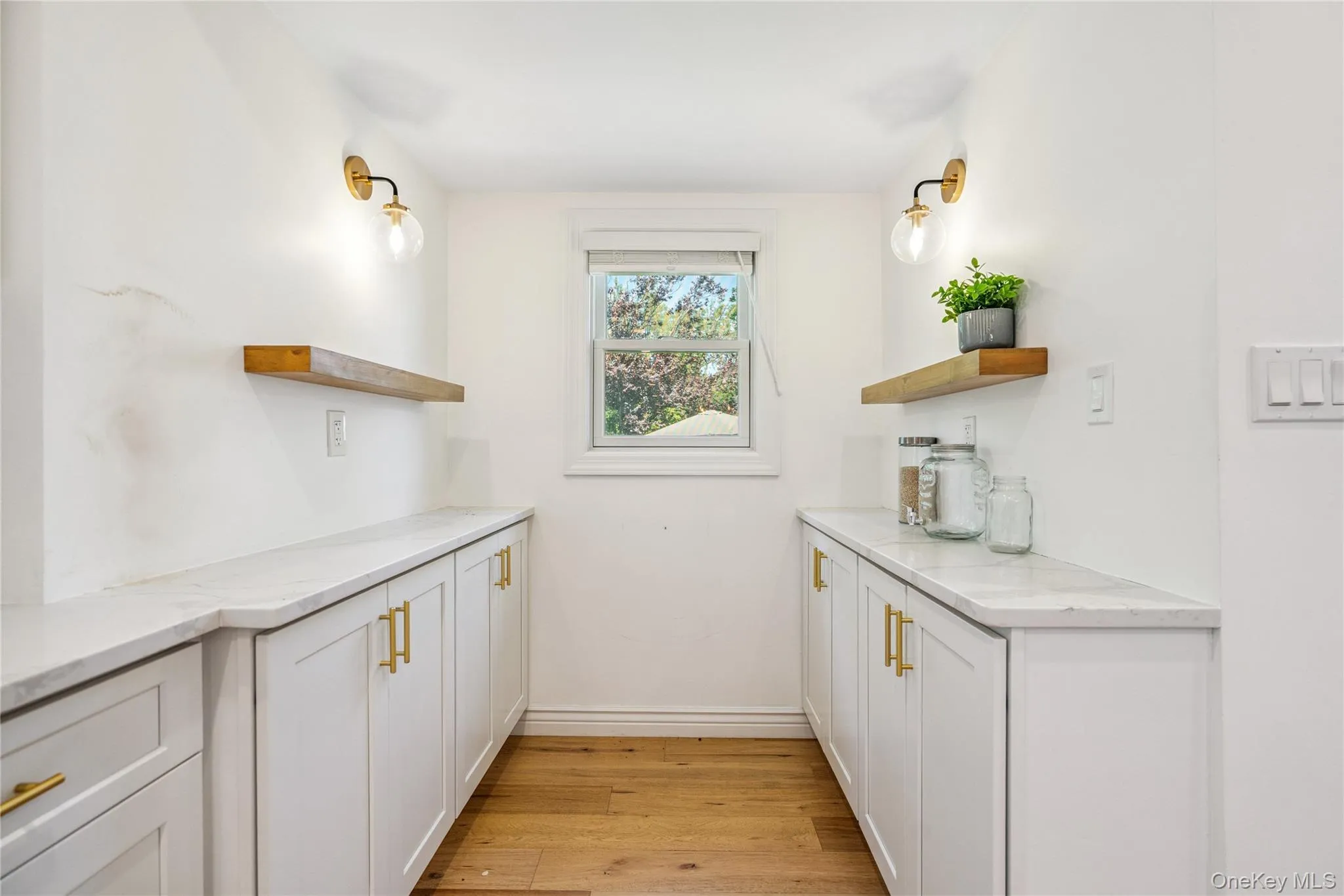 55 Cleveland Street, Brookhaven, NY, 3 Bedrooms Bedrooms, 7 Rooms Rooms,2 BathroomsBathrooms,Residential,For Rent,Cleveland,0,1048064 55 Cleveland Street, Brookhaven, NY, 3 Bedrooms Bedrooms, 7 Rooms Rooms,2 BathroomsBathrooms,Residential,For Rent,Cleveland,0,1048064