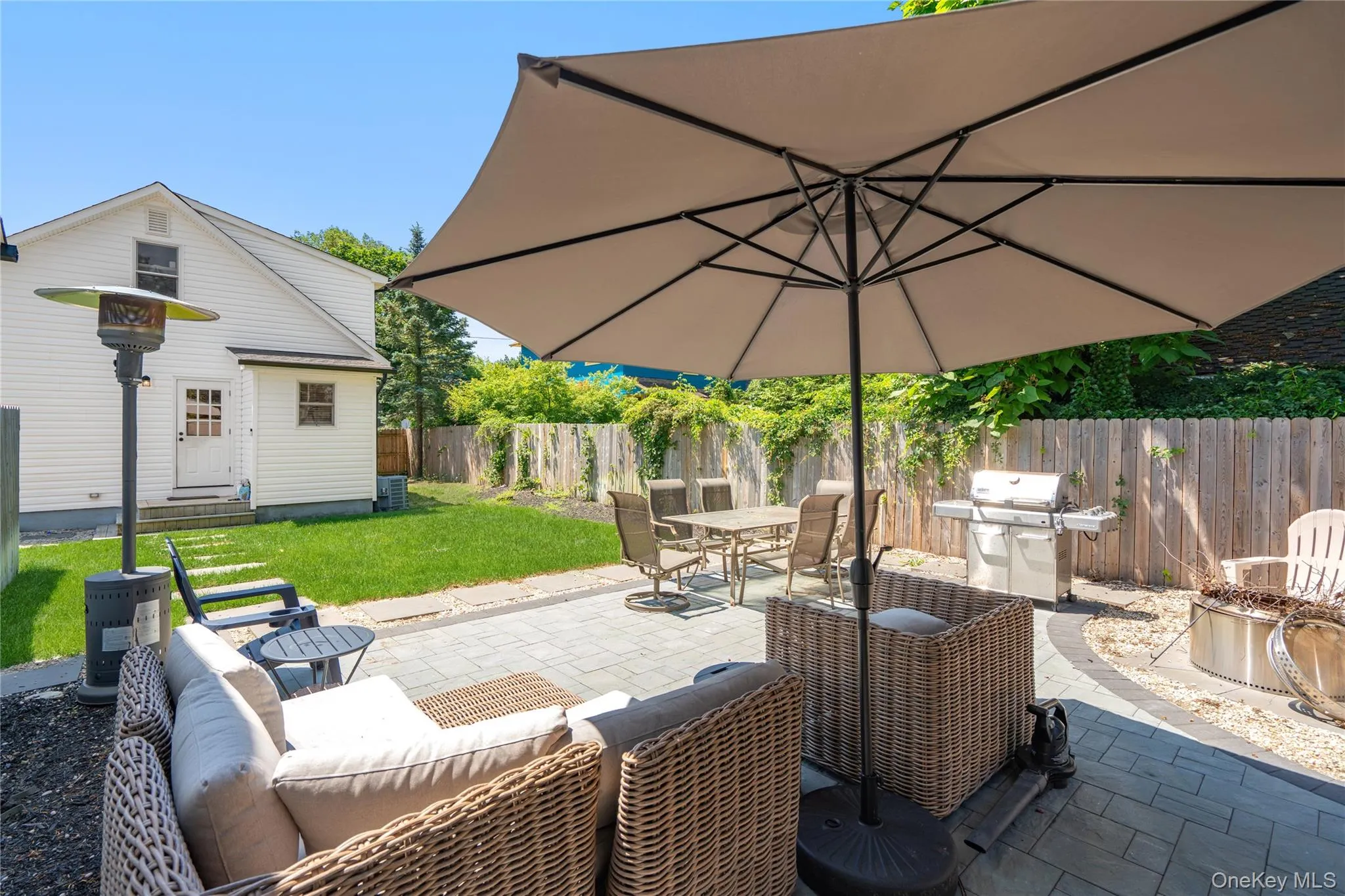 55 Cleveland Street, Brookhaven, NY, 3 Bedrooms Bedrooms, 7 Rooms Rooms,2 BathroomsBathrooms,Residential,For Rent,Cleveland,0,1048064 55 Cleveland Street, Brookhaven, NY, 3 Bedrooms Bedrooms, 7 Rooms Rooms,2 BathroomsBathrooms,Residential,For Rent,Cleveland,0,1048064