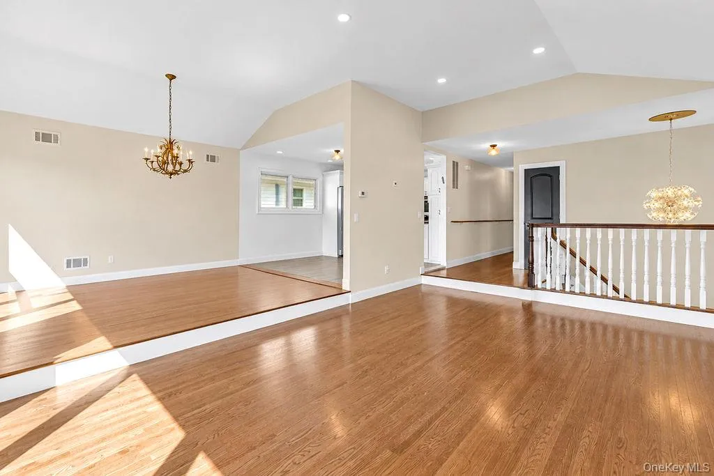 162-07 85th Street, New York, NY, 5 Bedrooms Bedrooms, 10 Rooms Rooms,3 BathroomsBathrooms,Residential,For Rent,85th,0,1048065 162-07 85th Street, New York, NY, 5 Bedrooms Bedrooms, 10 Rooms Rooms,3 BathroomsBathrooms,Residential,For Rent,85th,0,1048065