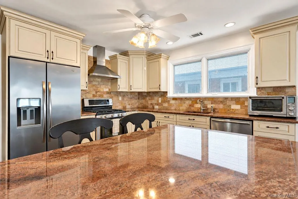162-07 85th Street, New York, NY, 5 Bedrooms Bedrooms, 10 Rooms Rooms,3 BathroomsBathrooms,Residential,For Rent,85th,0,1048065 162-07 85th Street, New York, NY, 5 Bedrooms Bedrooms, 10 Rooms Rooms,3 BathroomsBathrooms,Residential,For Rent,85th,0,1048065