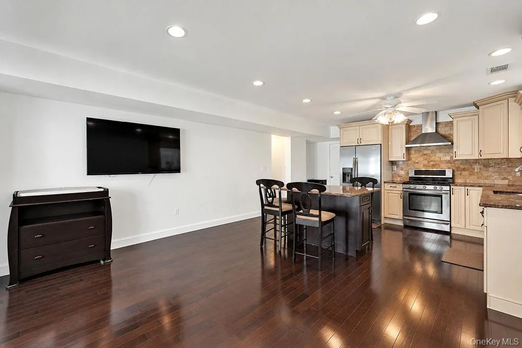 162-07 85th Street, New York, NY, 5 Bedrooms Bedrooms, 10 Rooms Rooms,3 BathroomsBathrooms,Residential,For Rent,85th,0,1048065 162-07 85th Street, New York, NY, 5 Bedrooms Bedrooms, 10 Rooms Rooms,3 BathroomsBathrooms,Residential,For Rent,85th,0,1048065