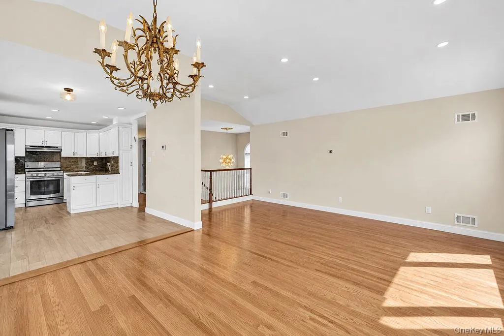 162-07 85th Street, New York, NY, 5 Bedrooms Bedrooms, 10 Rooms Rooms,3 BathroomsBathrooms,Residential,For Rent,85th,0,1048065 162-07 85th Street, New York, NY, 5 Bedrooms Bedrooms, 10 Rooms Rooms,3 BathroomsBathrooms,Residential,For Rent,85th,0,1048065